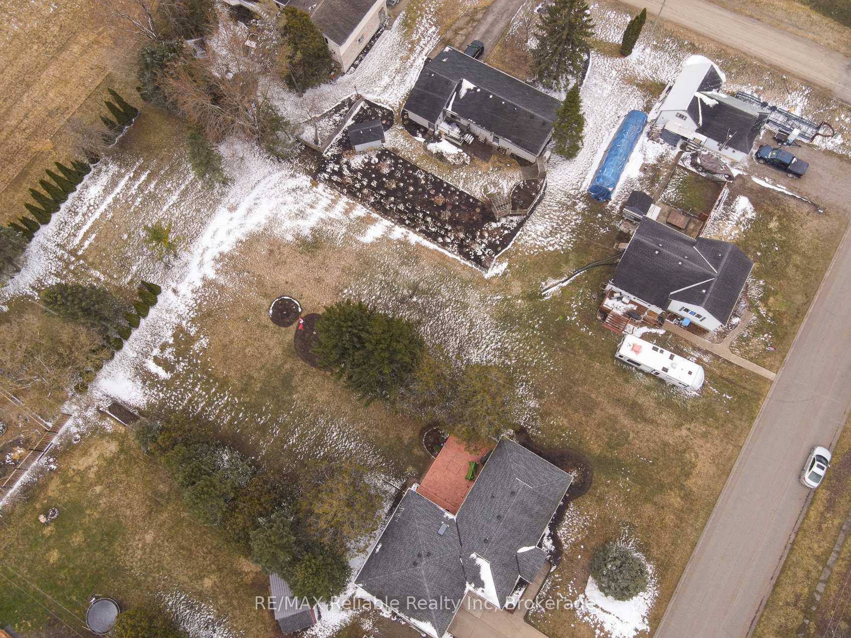 Photo 33 of 9 William Street, Huron East, Egmondville — HOMEH
