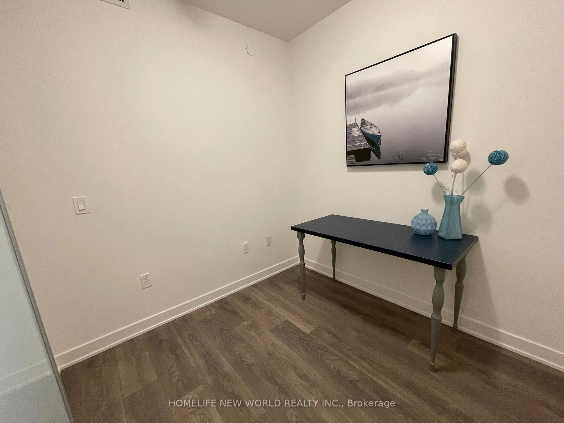 Photo 9 of Unit 709, 195 Redpath Avenue, Toronto, Mount Pleasant West — HOMEH