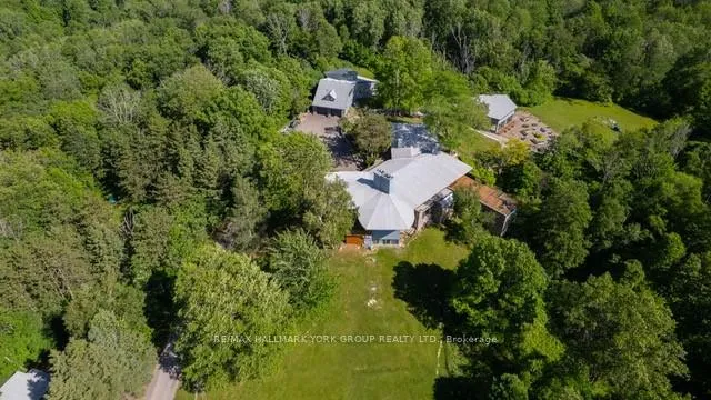 Photo 2 of 4235 17th Side Road, King, Rural King — HOMEH