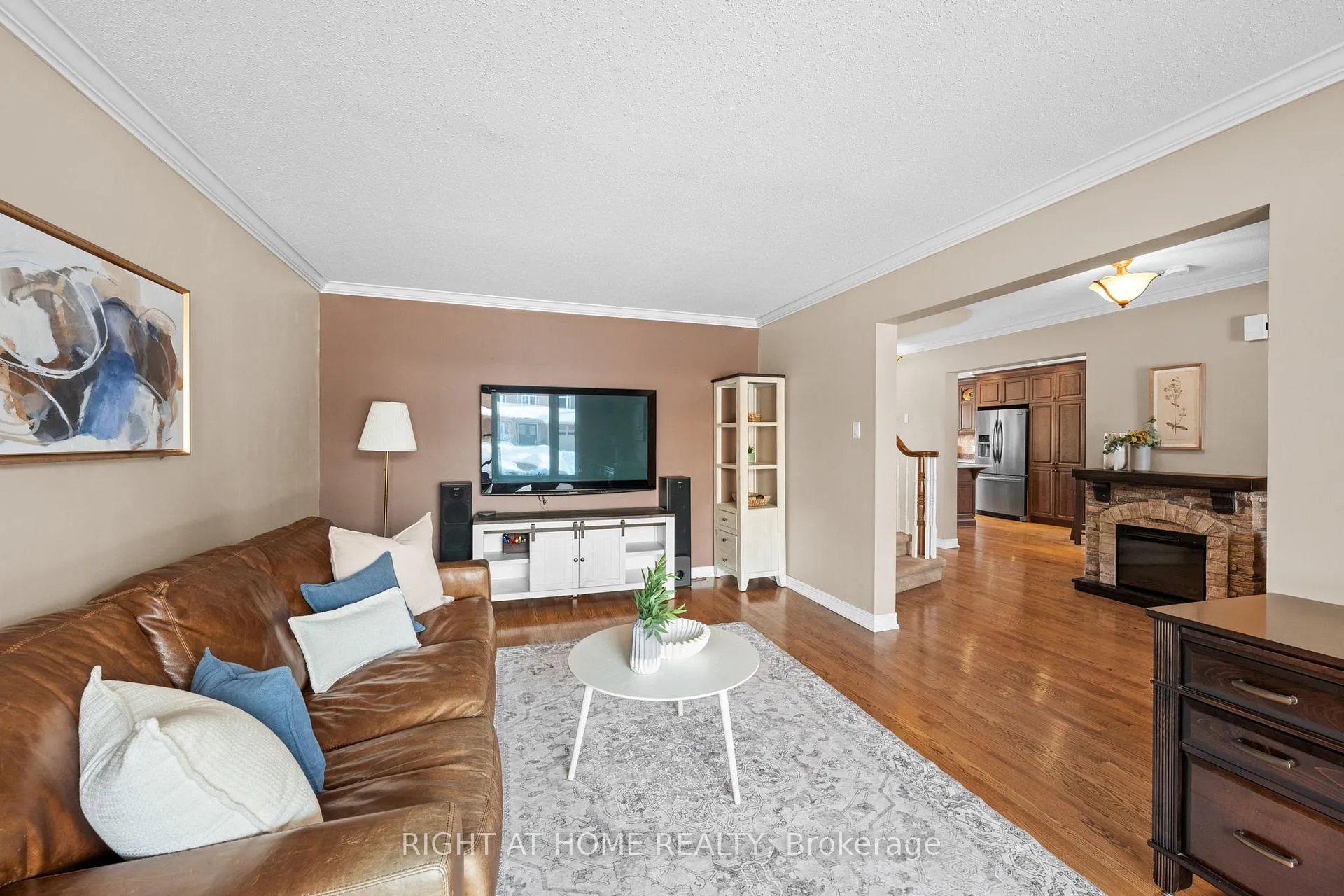 Photo 7 of 21 Slade Crescent, Ottawa, Kanata - Kanata Lakes/Heritage Hills — HOMEH