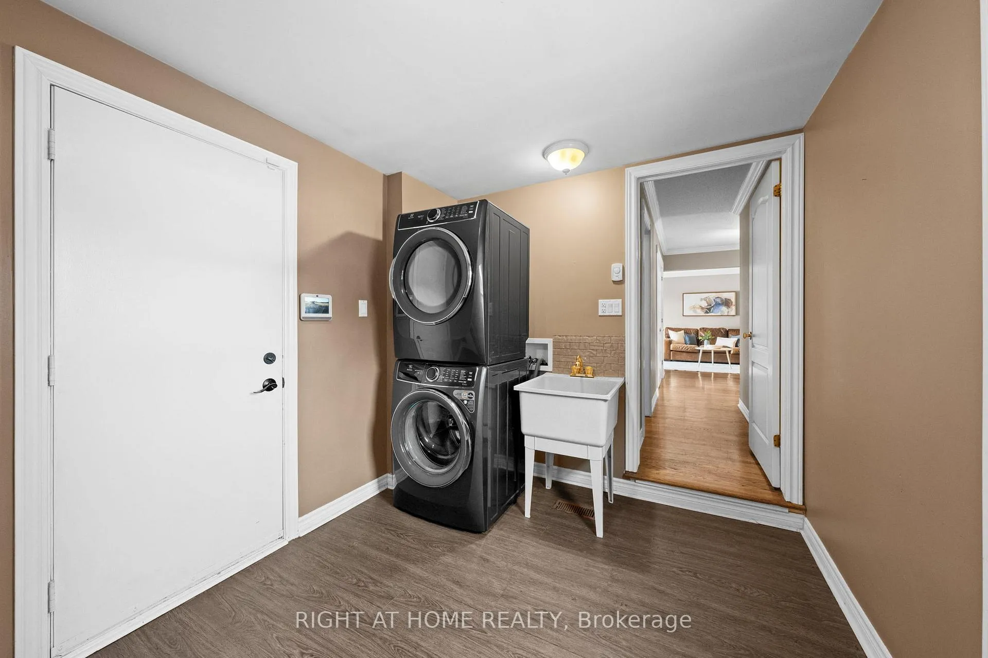 Photo 20 of 21 Slade Crescent, Ottawa, Kanata - Kanata Lakes/Heritage Hills — HOMEH