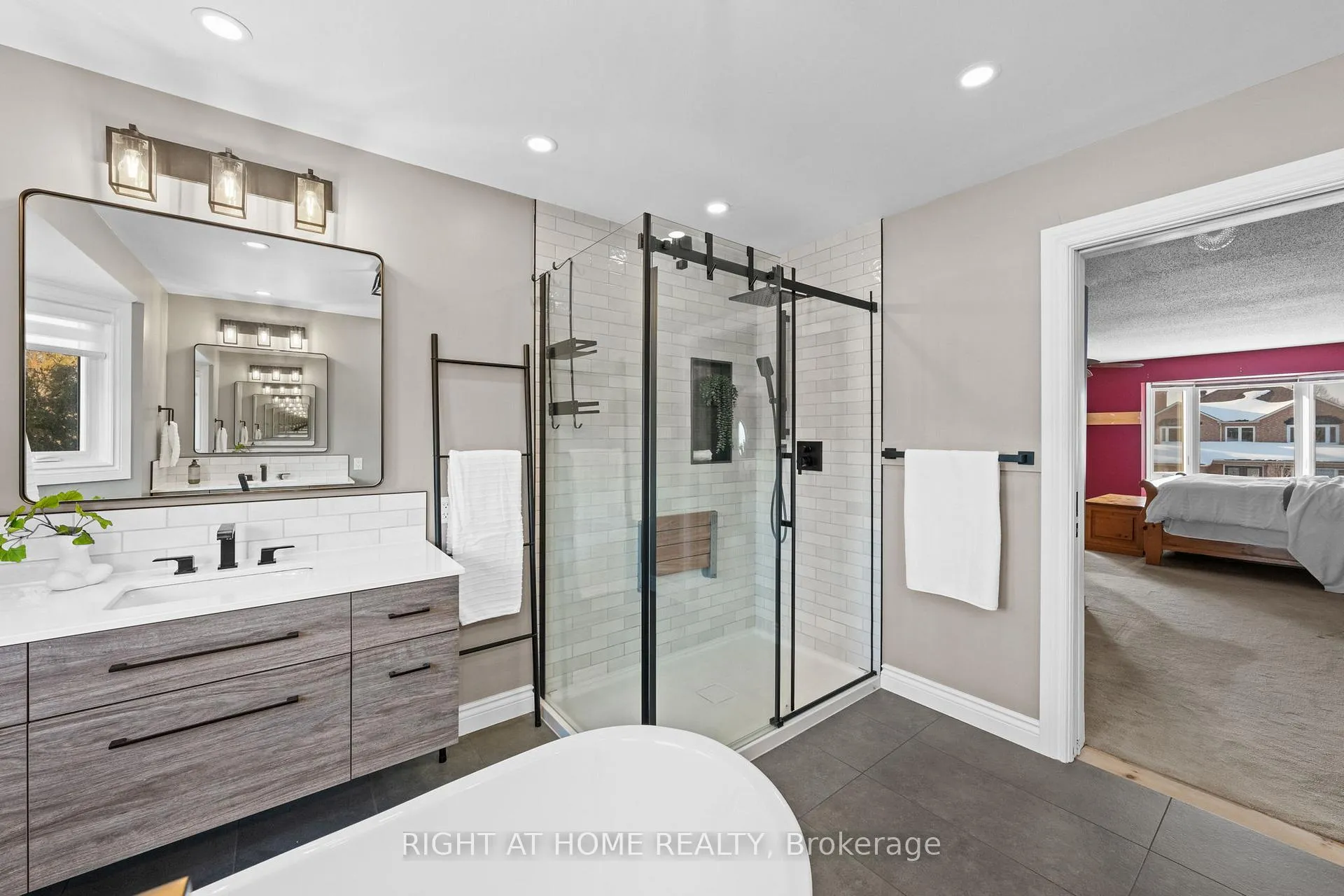 Photo 28 of 21 Slade Crescent, Ottawa, Kanata - Kanata Lakes/Heritage Hills — HOMEH