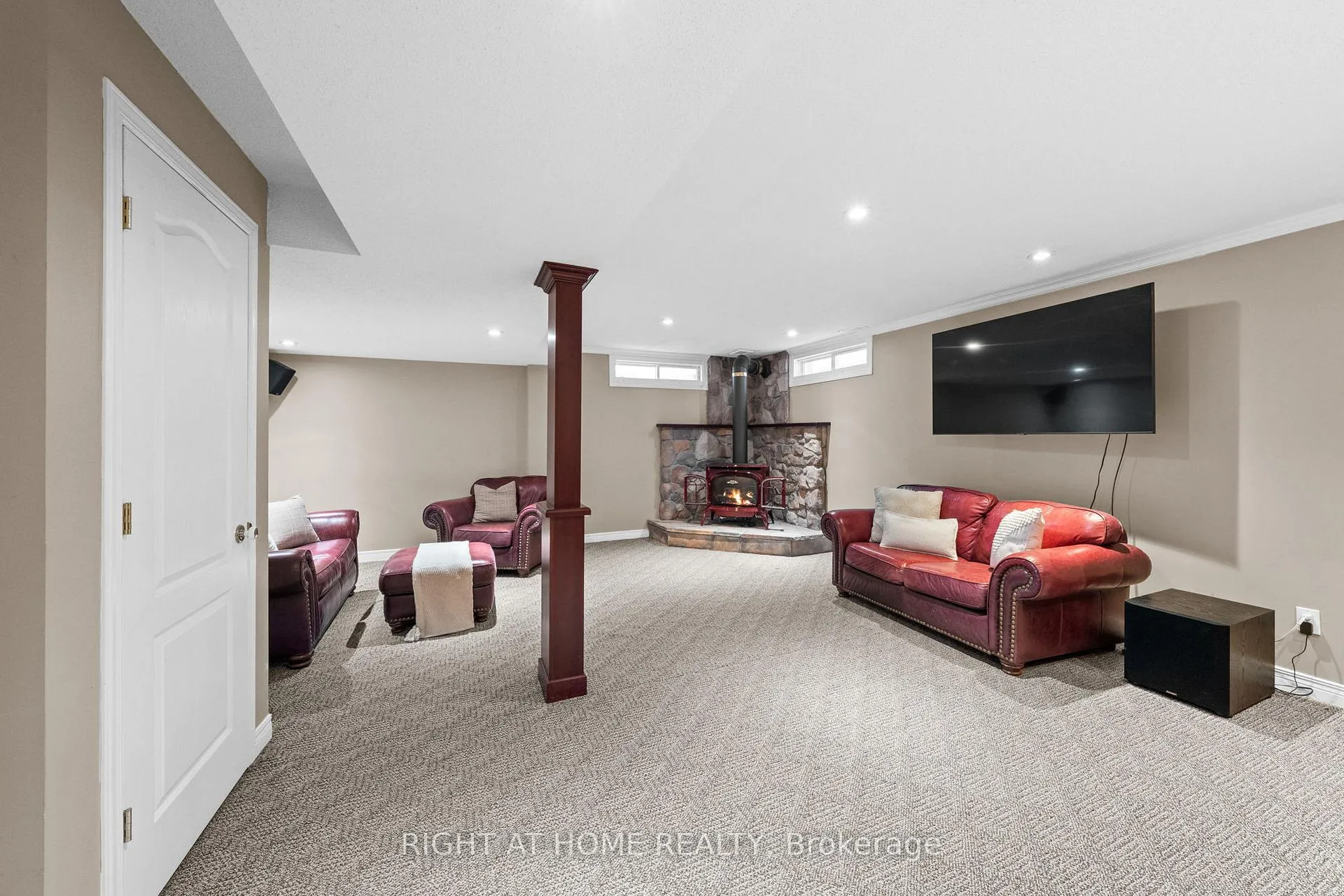 Photo 33 of 21 Slade Crescent, Ottawa, Kanata - Kanata Lakes/Heritage Hills — HOMEH