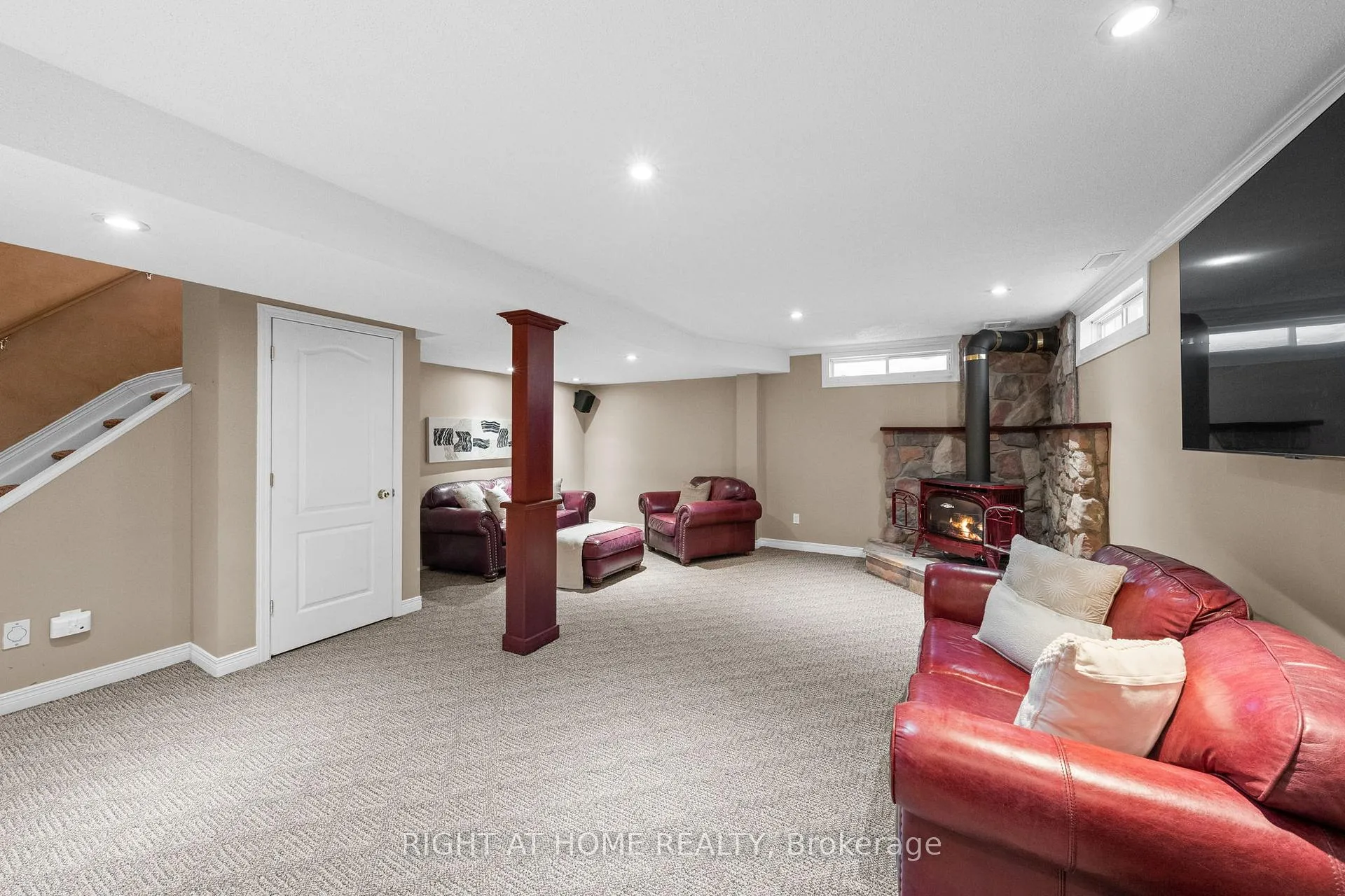 Photo 34 of 21 Slade Crescent, Ottawa, Kanata - Kanata Lakes/Heritage Hills — HOMEH