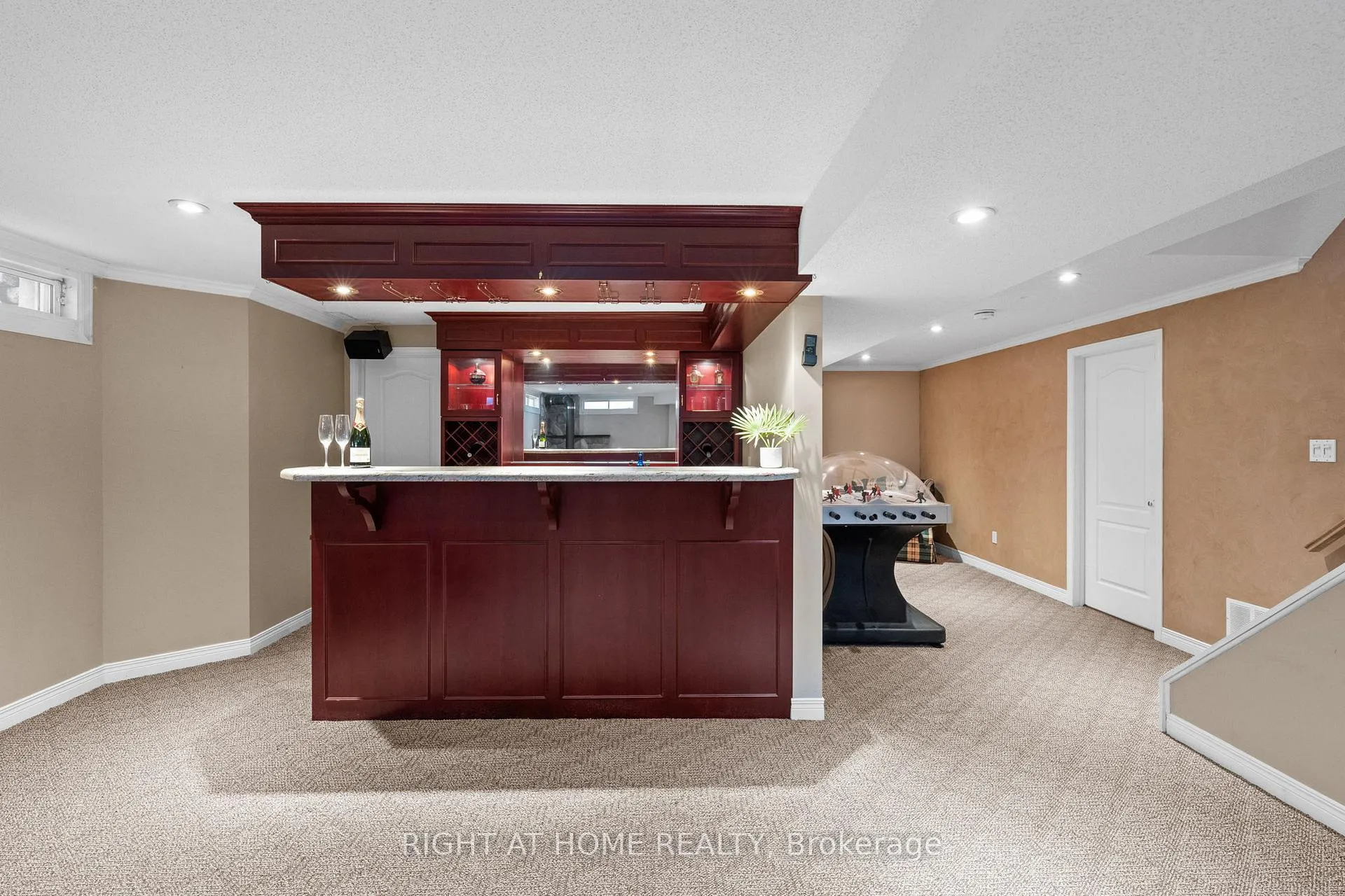 Photo 37 of 21 Slade Crescent, Ottawa, Kanata - Kanata Lakes/Heritage Hills — HOMEH