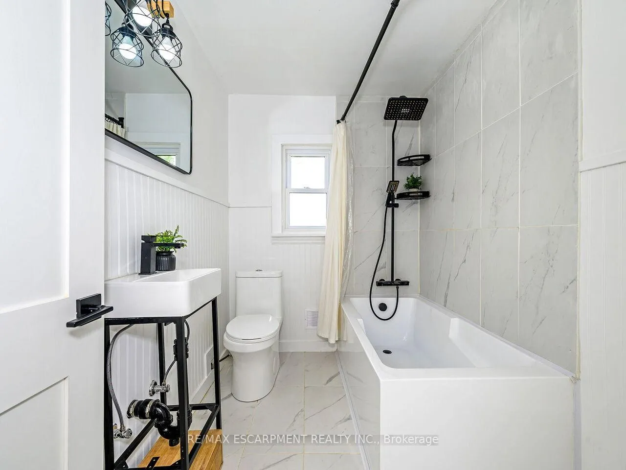 Photo 20 of 133 Willson Road, Welland, Prince Charles — HOMEH