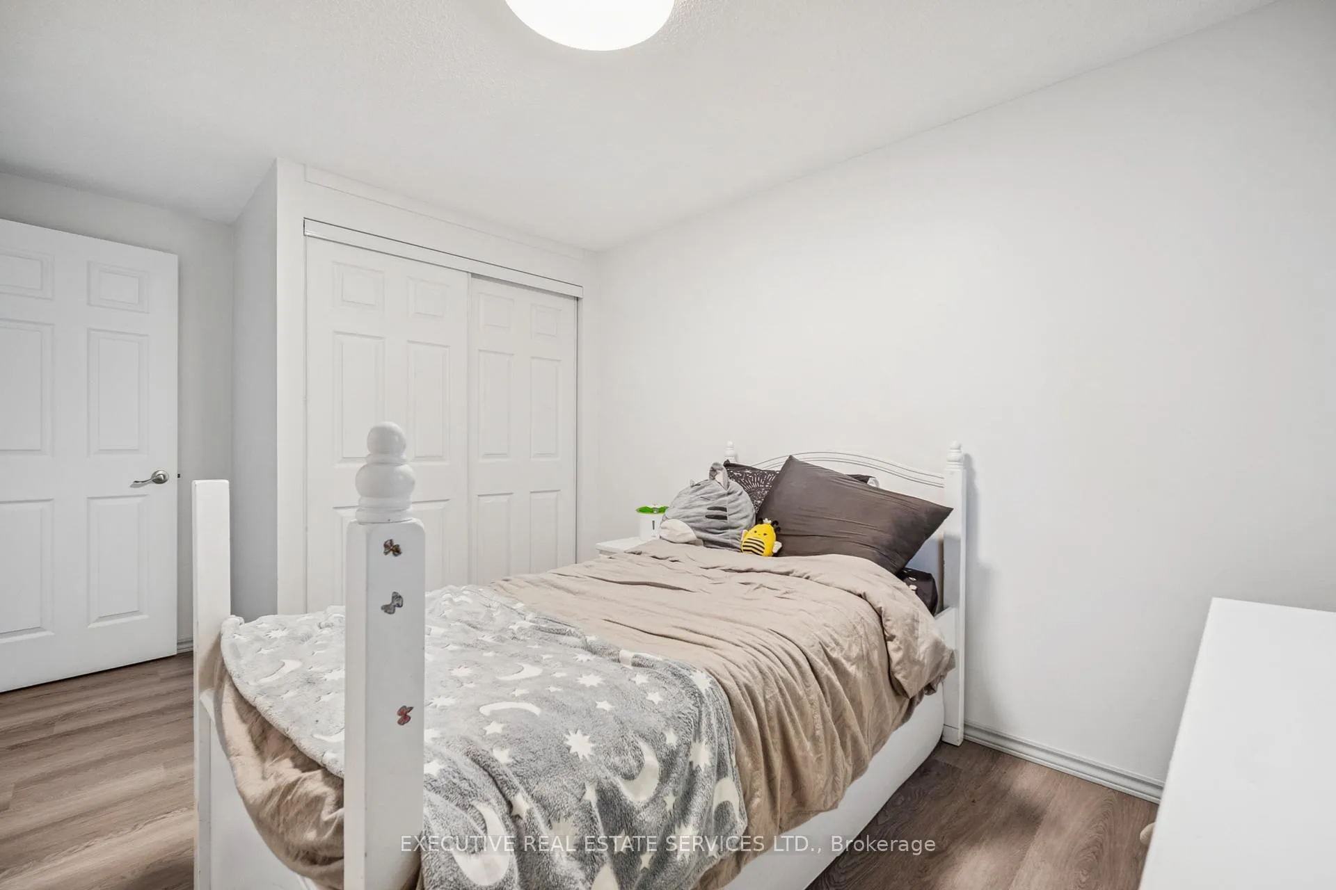 Photo 9 of Unit 22, 100 Bluevale Street N, Waterloo — HOMEH