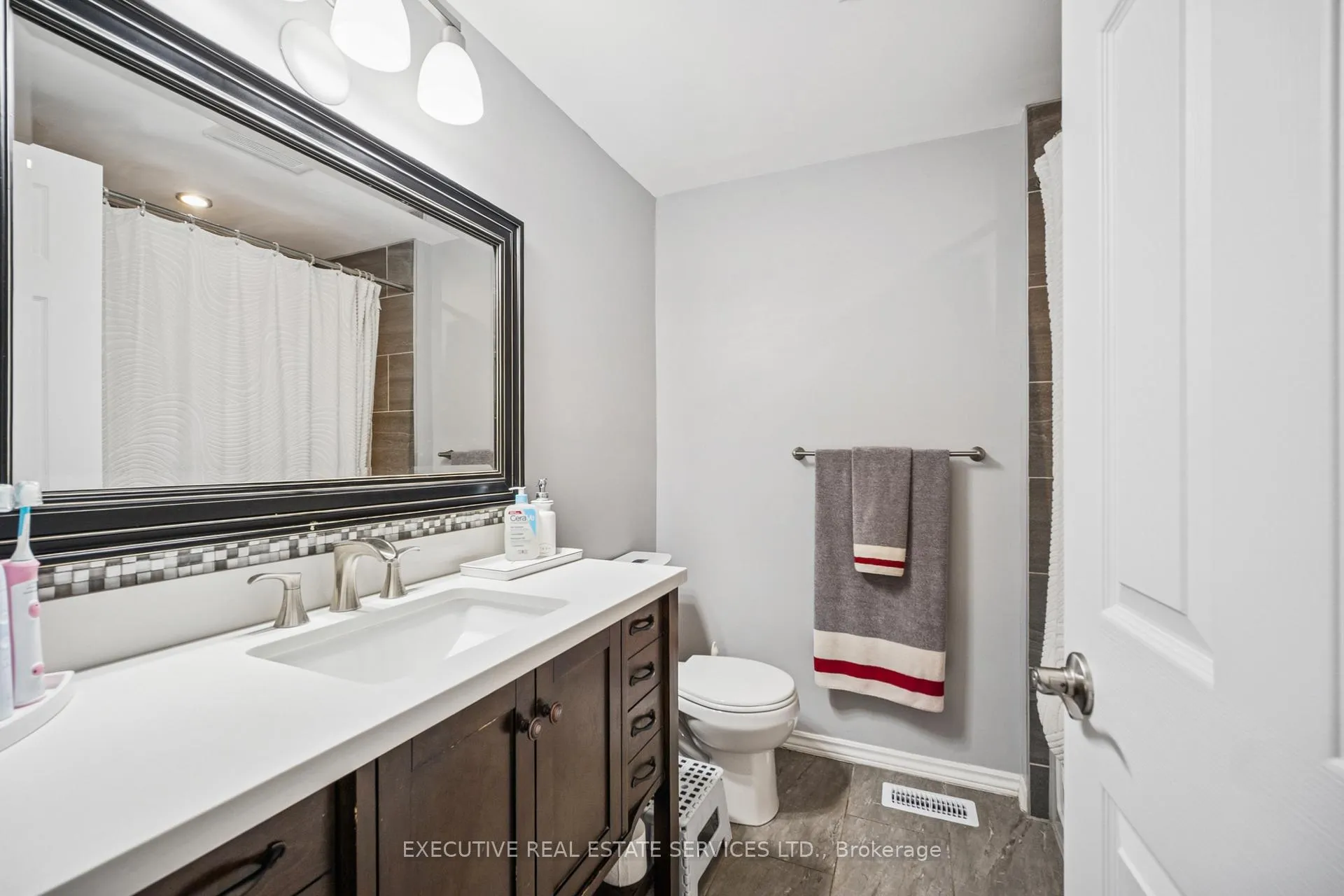 Photo 10 of Unit 22, 100 Bluevale Street N, Waterloo — HOMEH