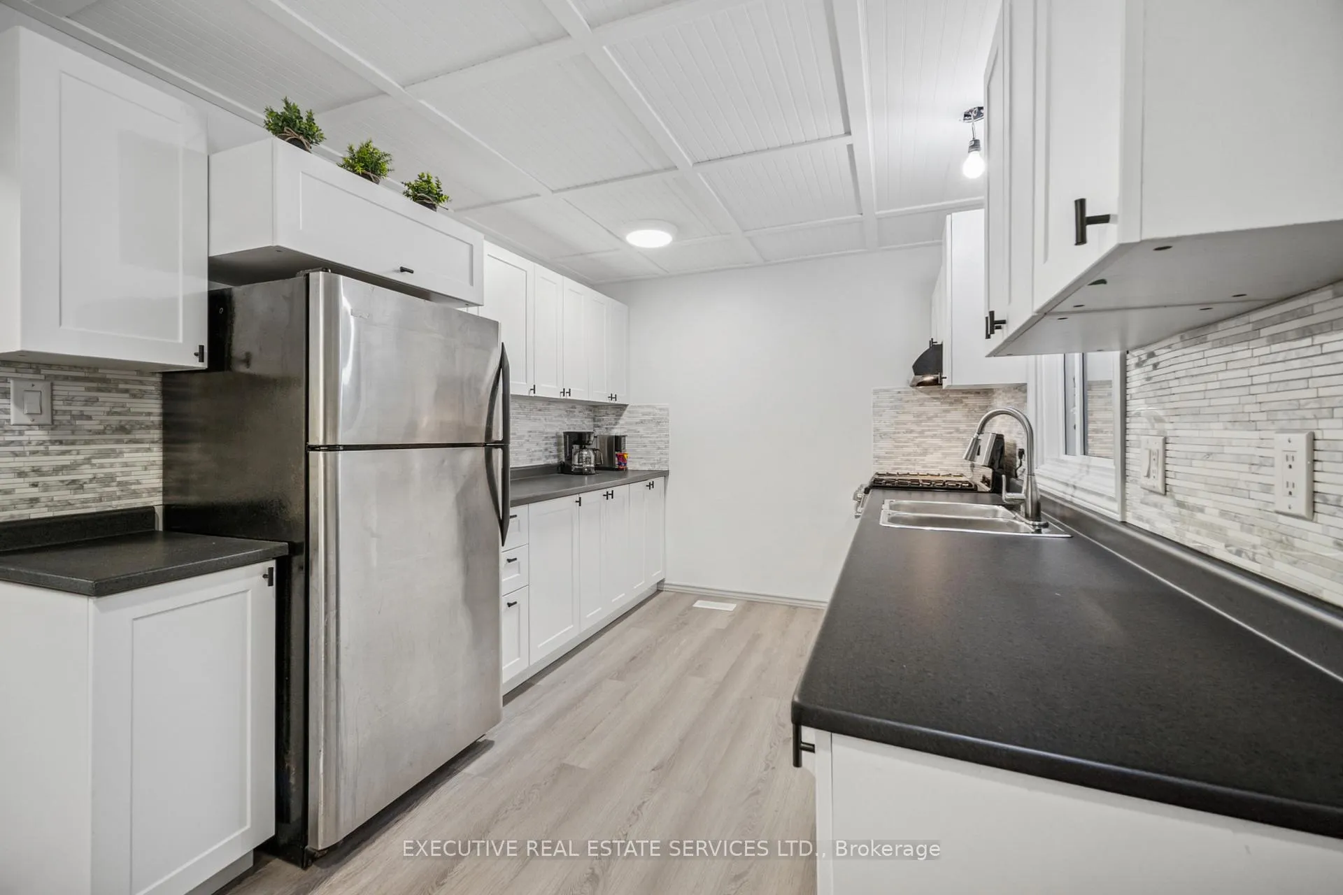 Photo 17 of Unit 22, 100 Bluevale Street N, Waterloo — HOMEH