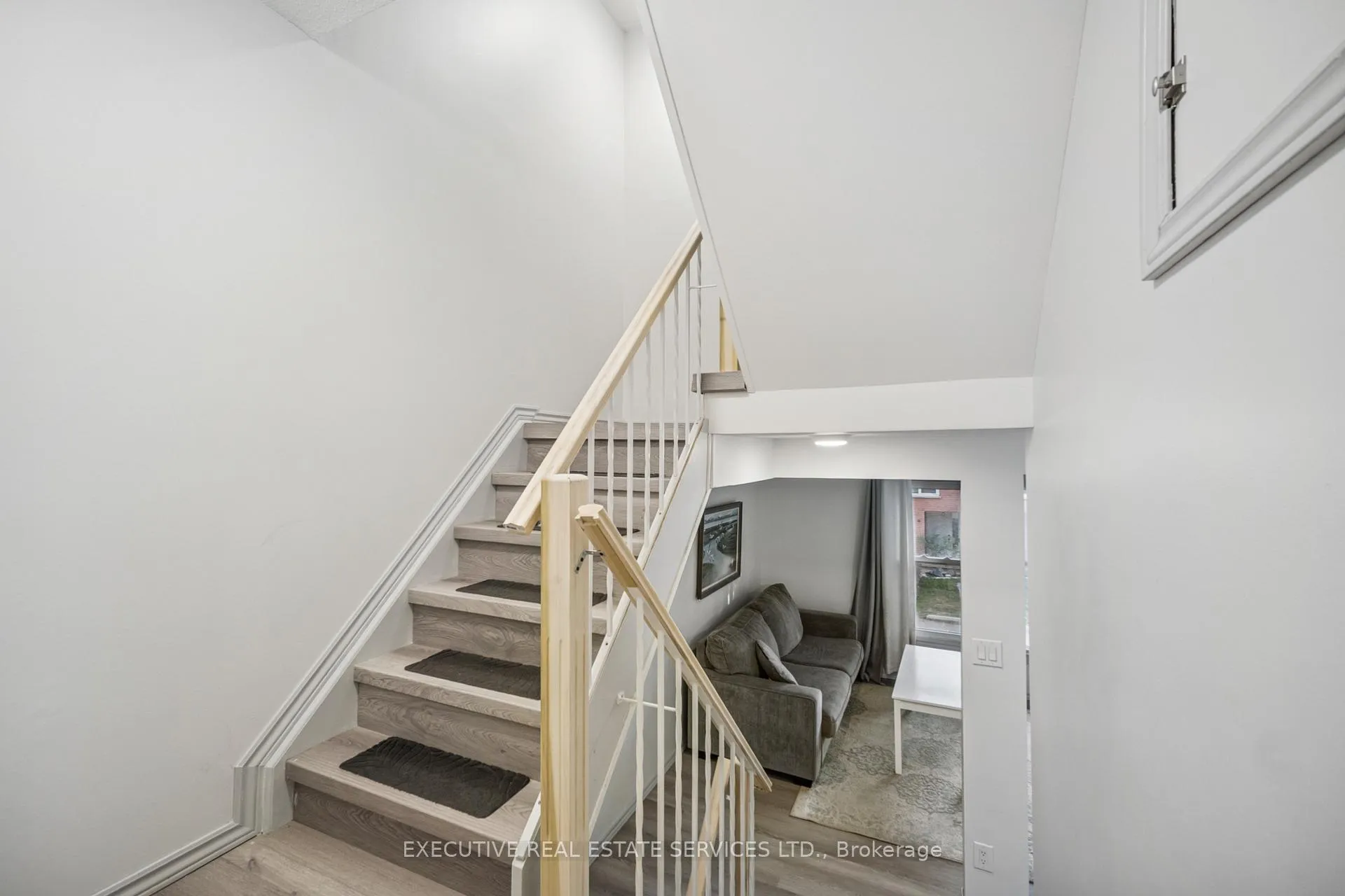 Photo 20 of Unit 22, 100 Bluevale Street N, Waterloo — HOMEH