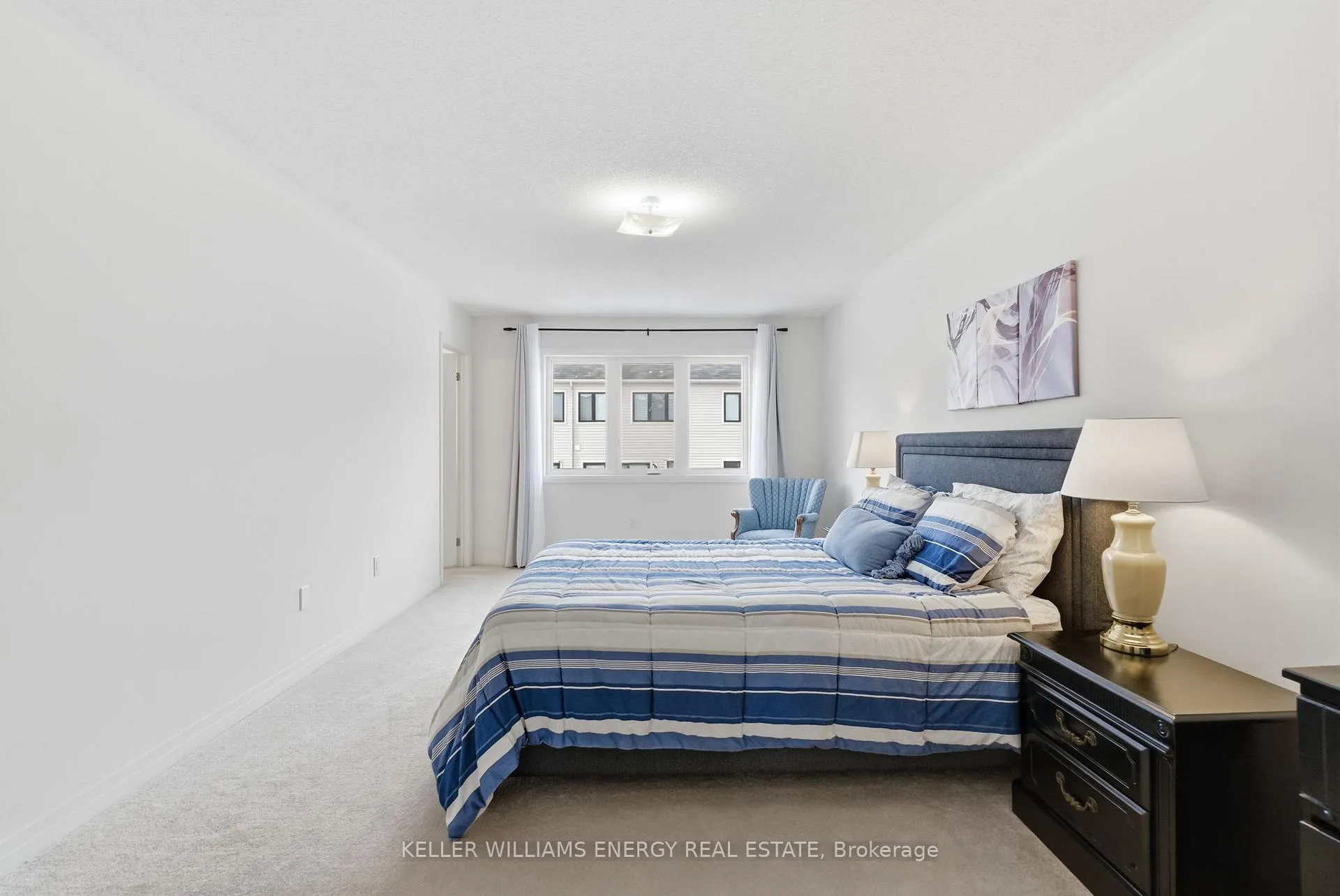 Photo 14 of 133 Sailors Landing, Clarington, Bowmanville — HOMEH