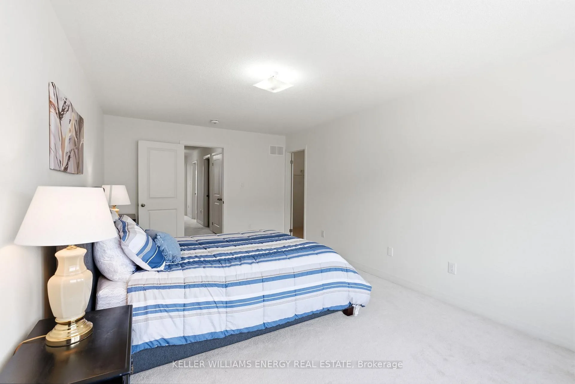 Photo 16 of 133 Sailors Landing, Clarington, Bowmanville — HOMEH