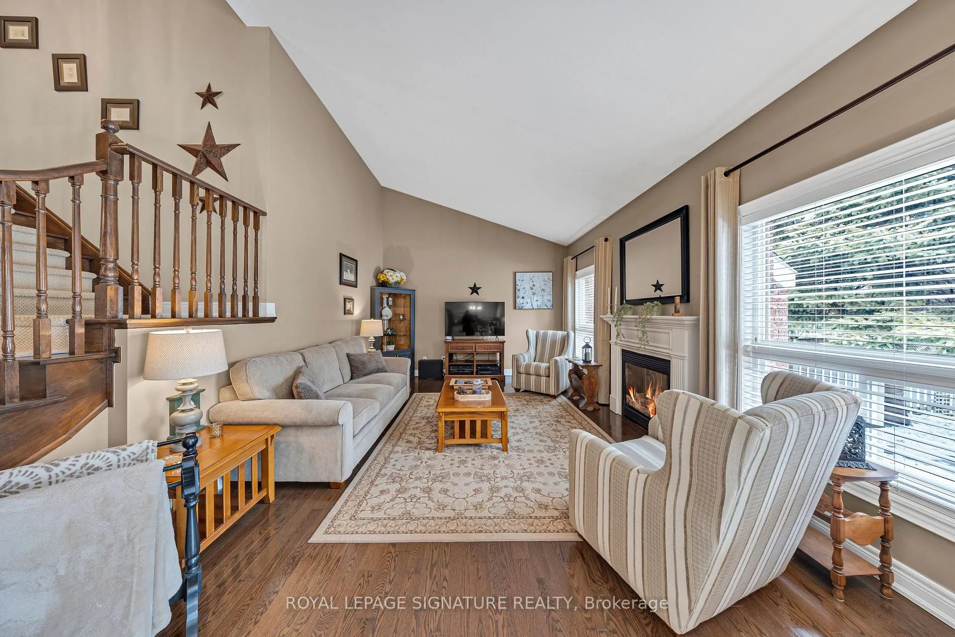Photo 13 of 473A Oakwood Drive, Pickering, Rosebank — HOMEH
