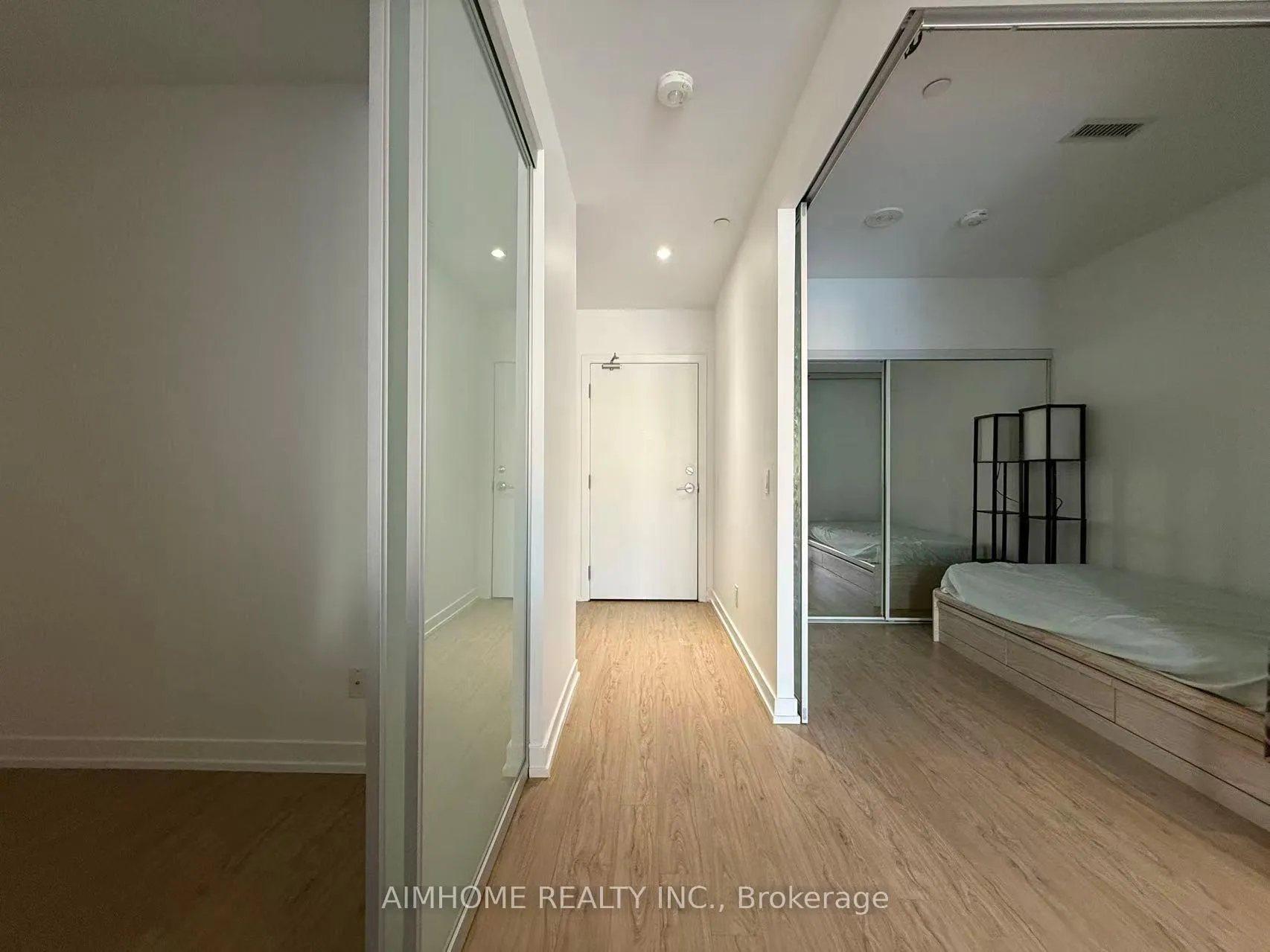 Photo 2 of Unit 305, 85 Wood Street, Toronto, Church-Yonge Corridor — HOMEH