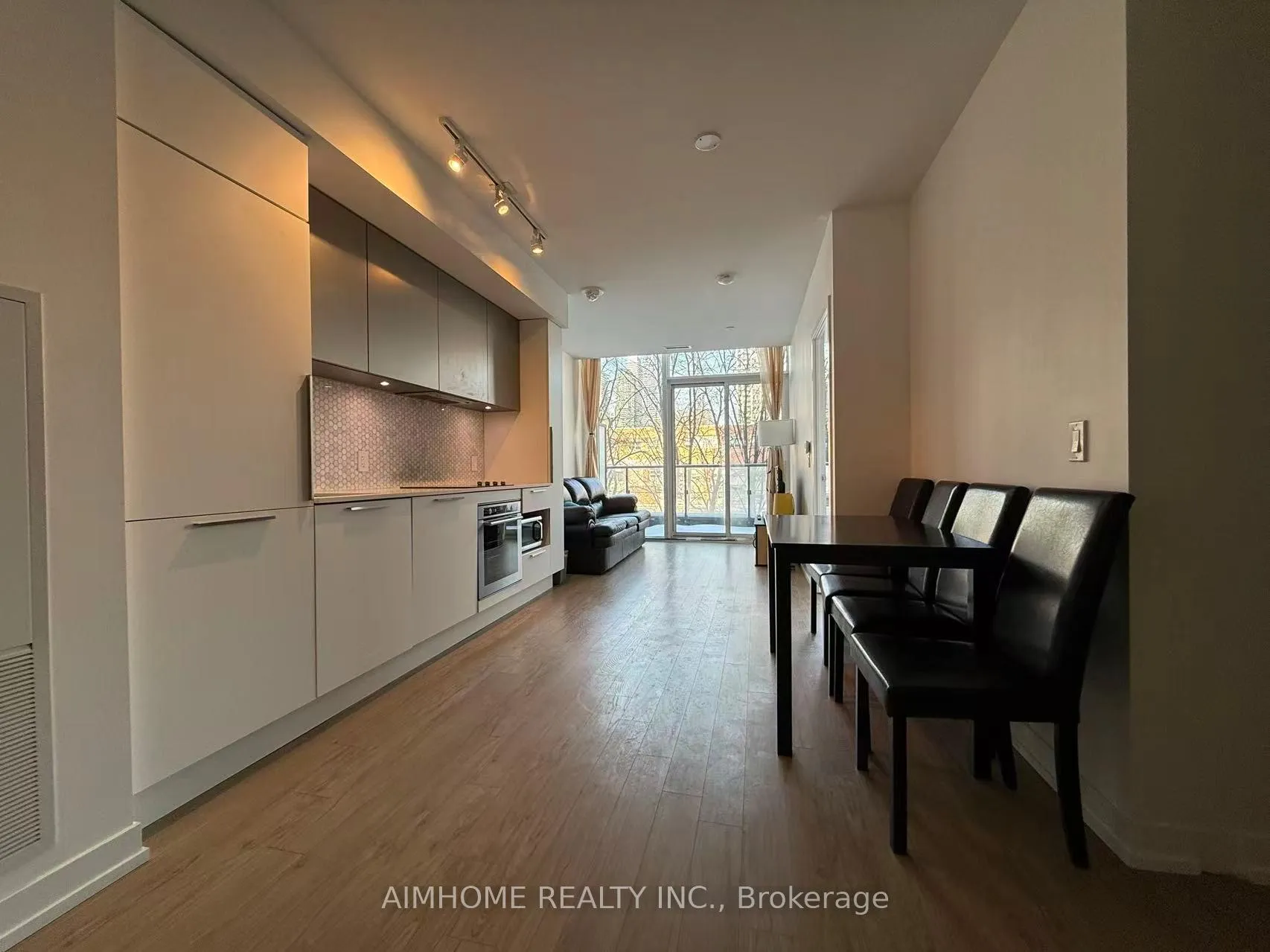 Photo 5 of Unit 305, 85 Wood Street, Toronto, Church-Yonge Corridor — HOMEH