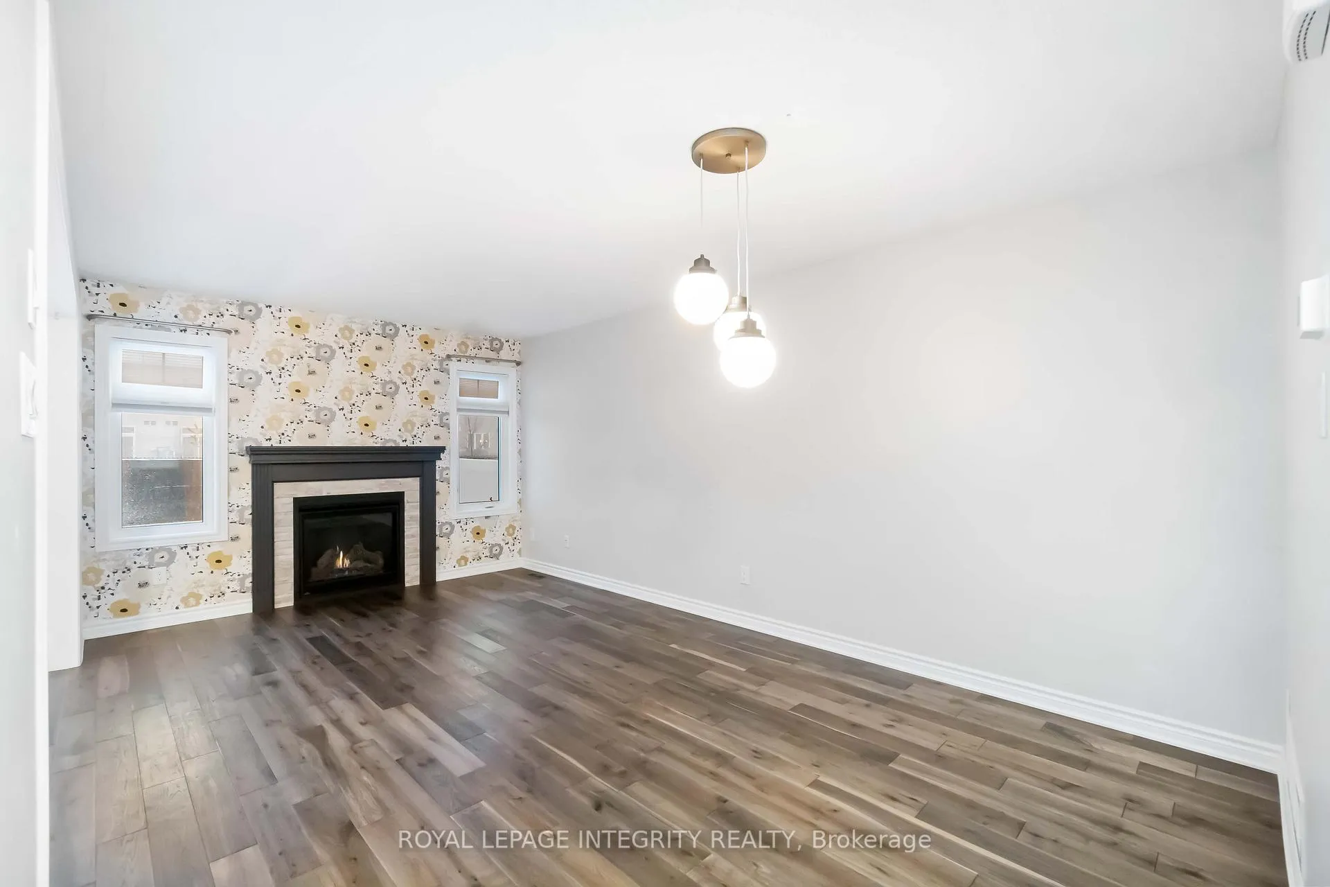 Photo 4 of 271 Willow Aster Circle, Ottawa, Avalon West — HOMEH