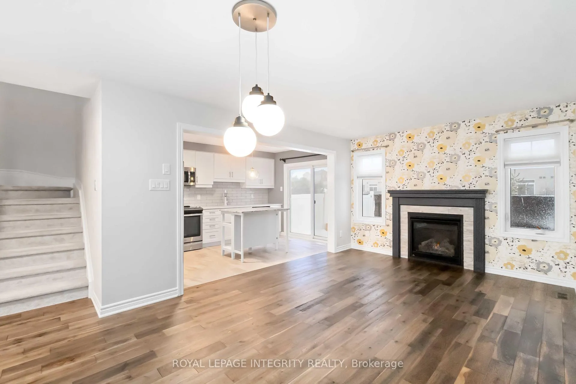 Photo 5 of 271 Willow Aster Circle, Ottawa, Avalon West — HOMEH