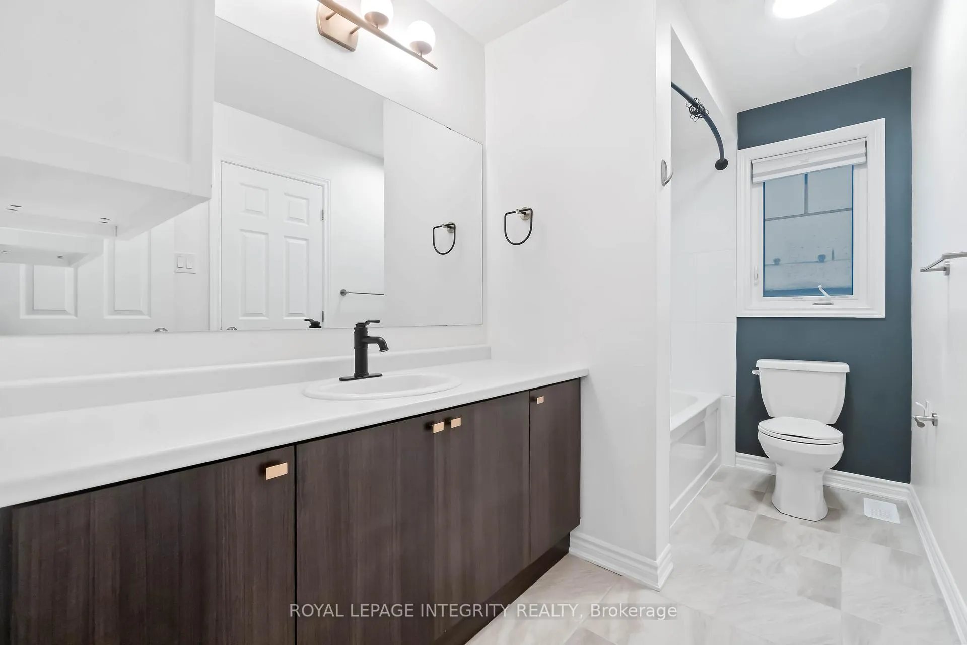 Photo 17 of 271 Willow Aster Circle, Ottawa, Avalon West — HOMEH