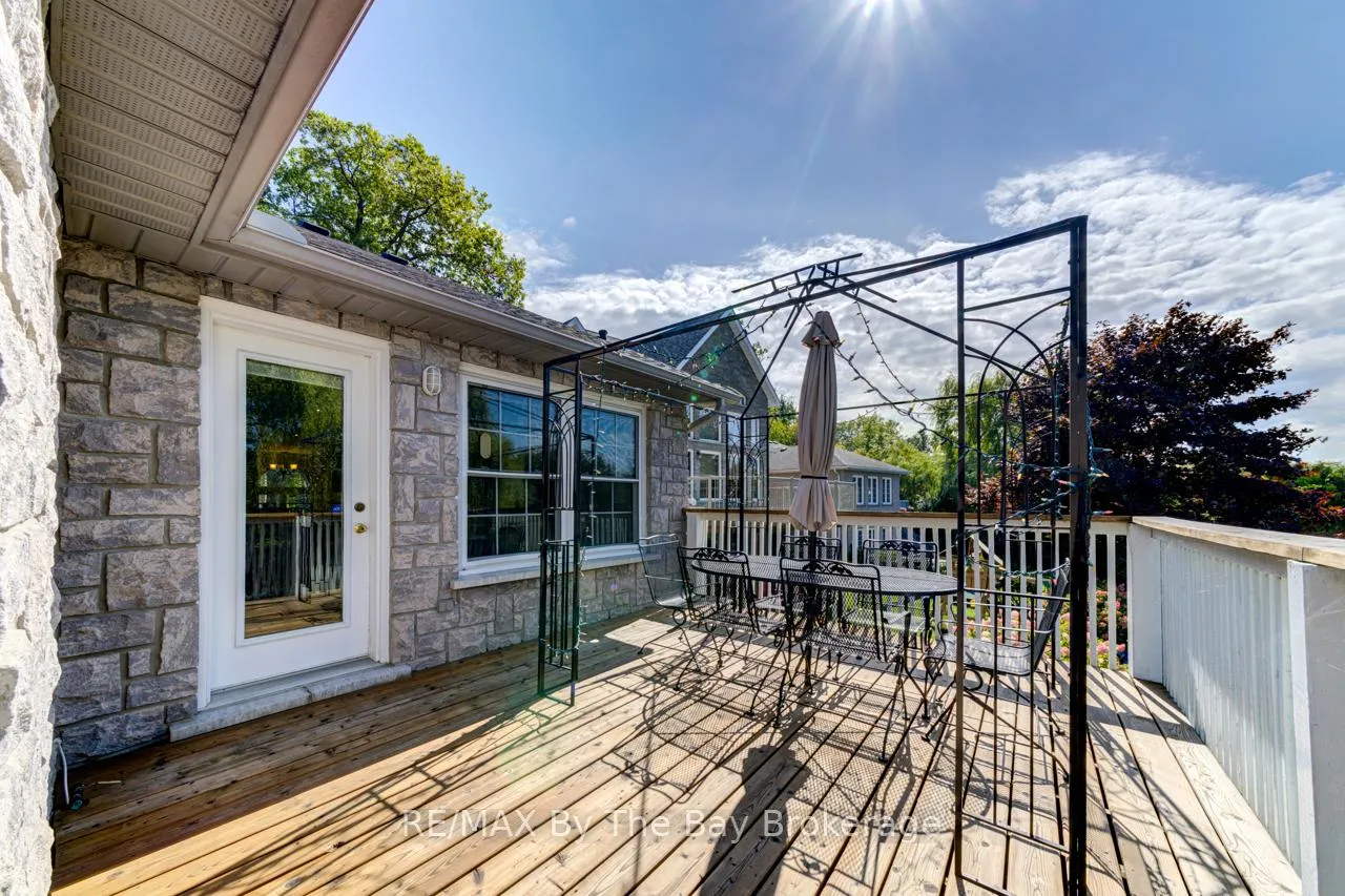 Photo 10 of 1902 River Road W, Wasaga Beach — HOMEH