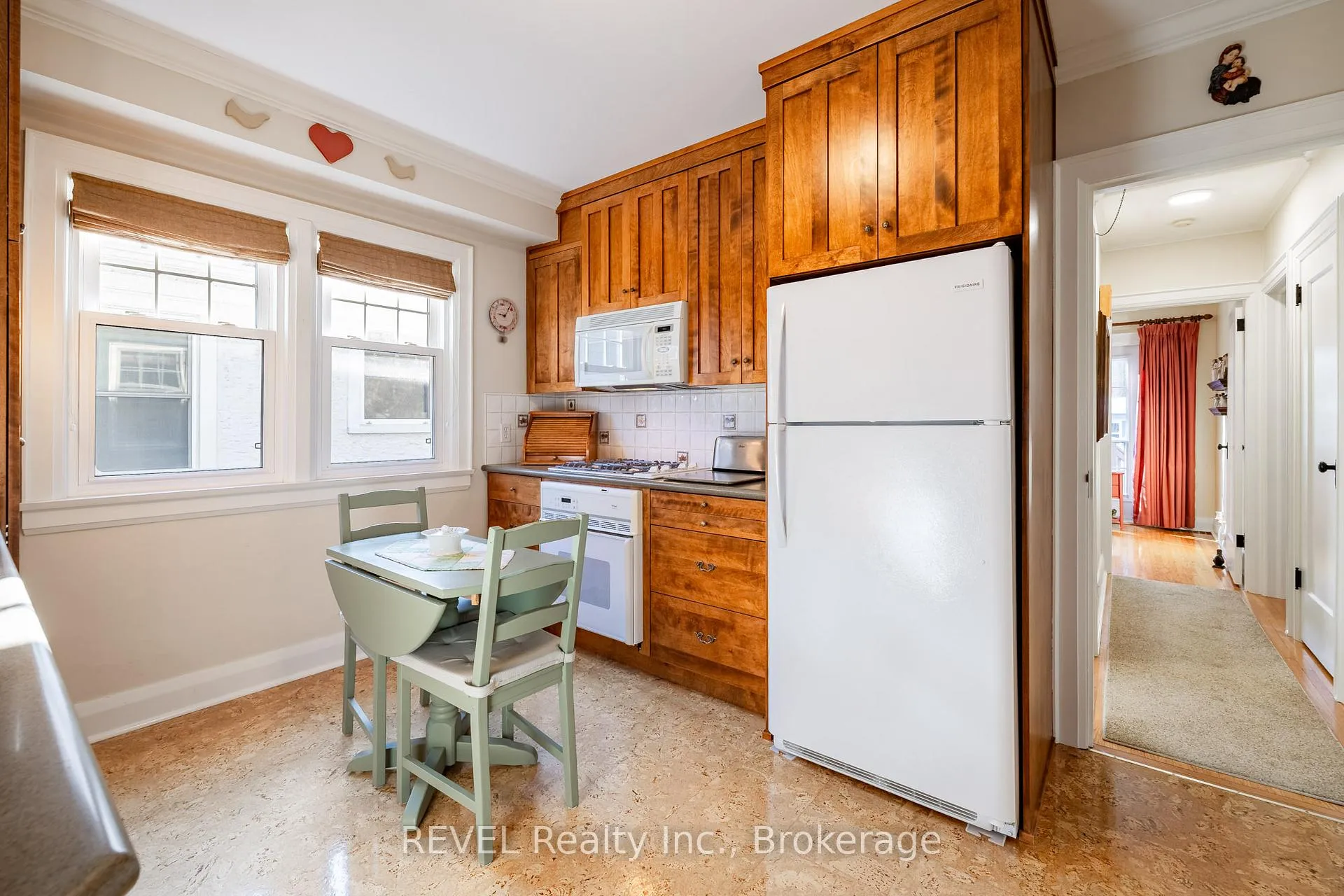 Photo 12 of 14 Junkin Street, St. Catharines, Downtown — HOMEH