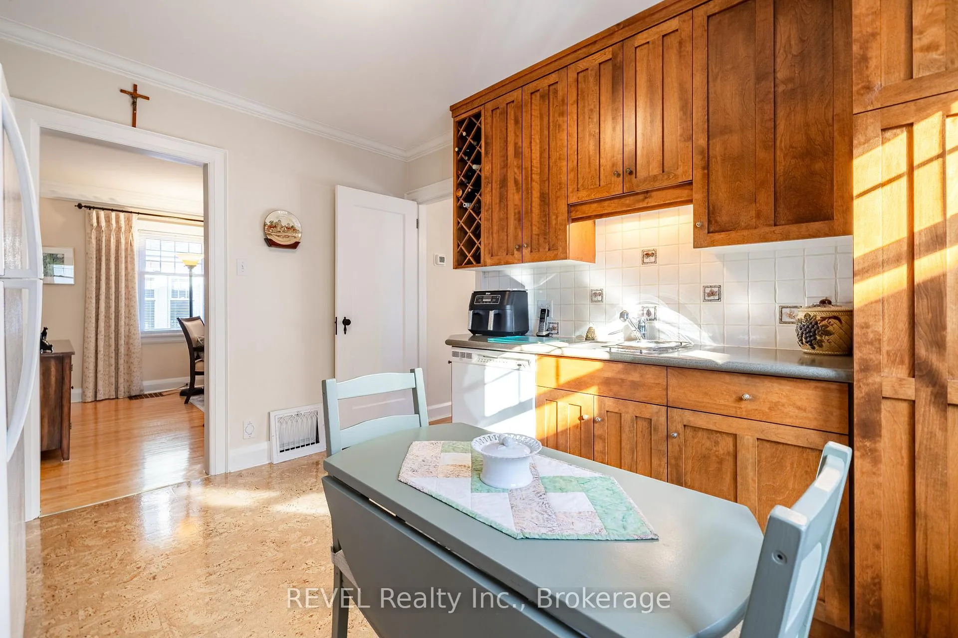 Photo 13 of 14 Junkin Street, St. Catharines, Downtown — HOMEH