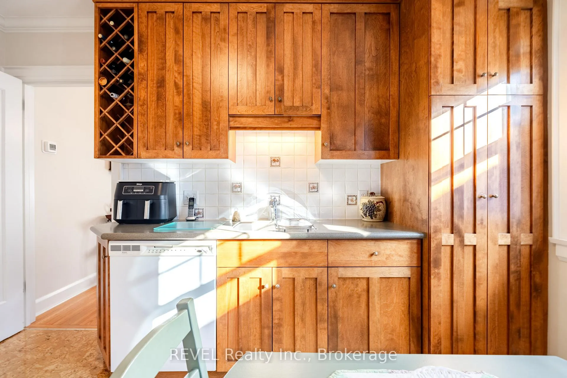 Photo 14 of 14 Junkin Street, St. Catharines, Downtown — HOMEH