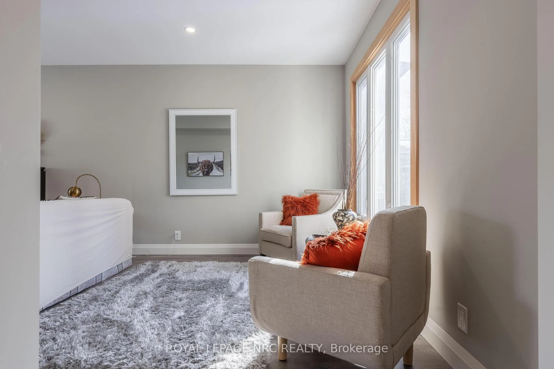 Photo 5 of 49 Welland Street S, Thorold, Thorold Downtown — HOMEH