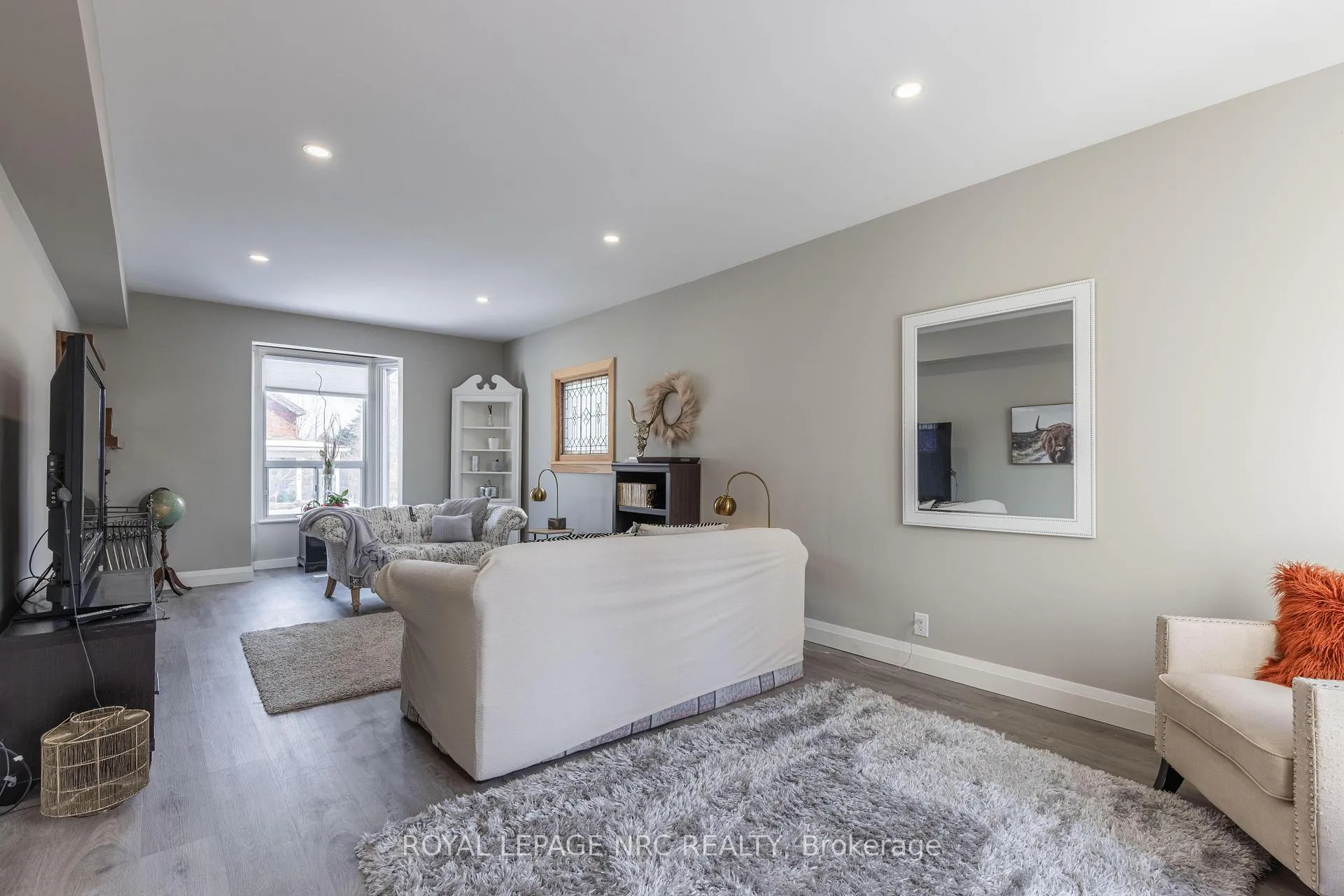 Photo 6 of 49 Welland Street S, Thorold, Thorold Downtown — HOMEH