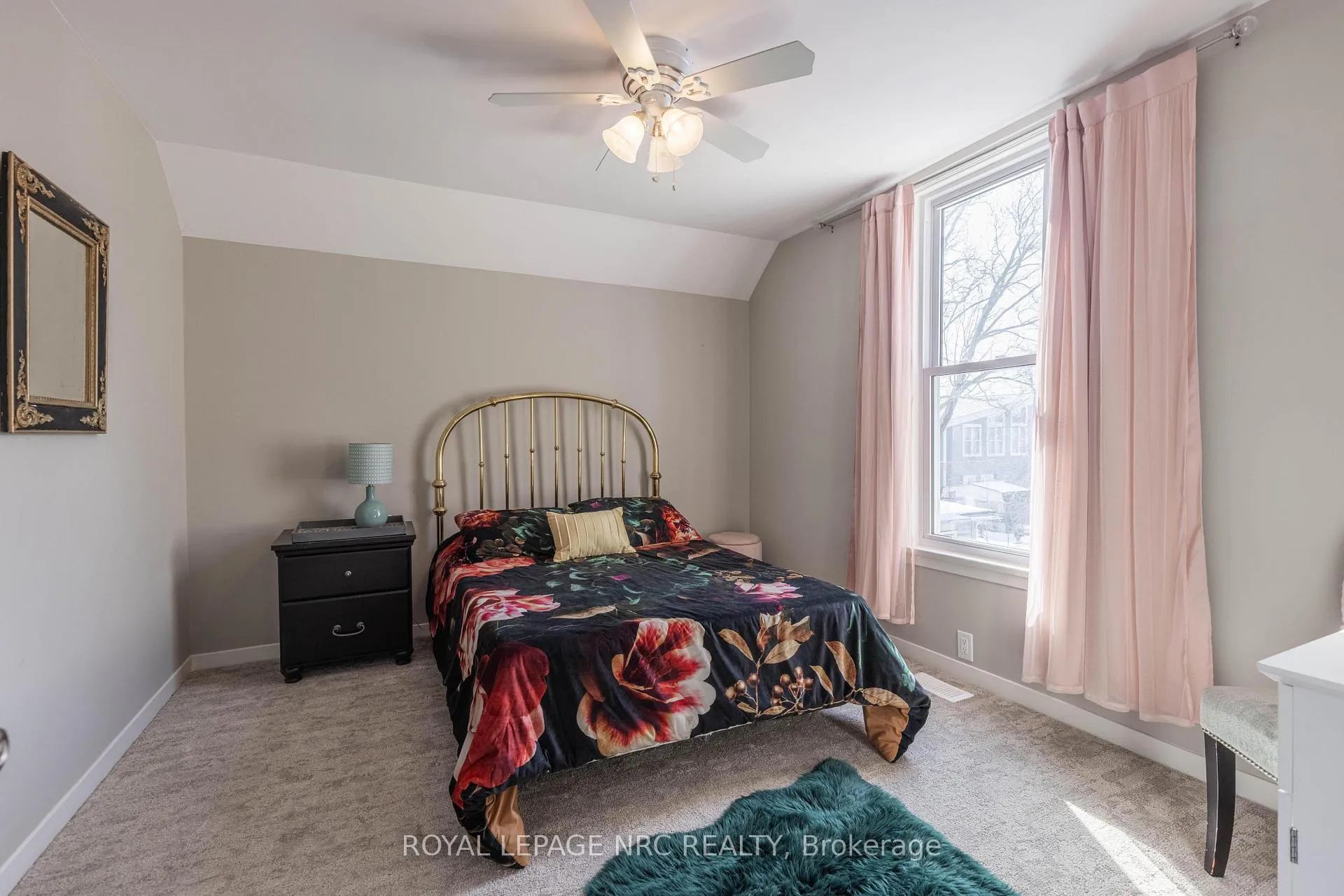 Photo 25 of 49 Welland Street S, Thorold, Thorold Downtown — HOMEH