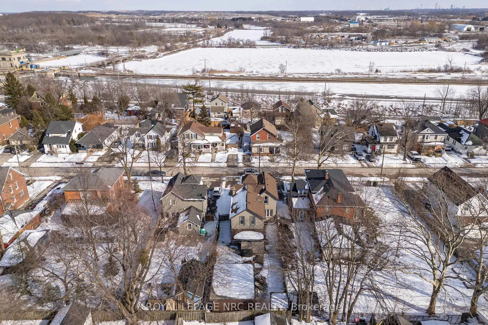 Photo 30 of 49 Welland Street S, Thorold, Thorold Downtown — HOMEH
