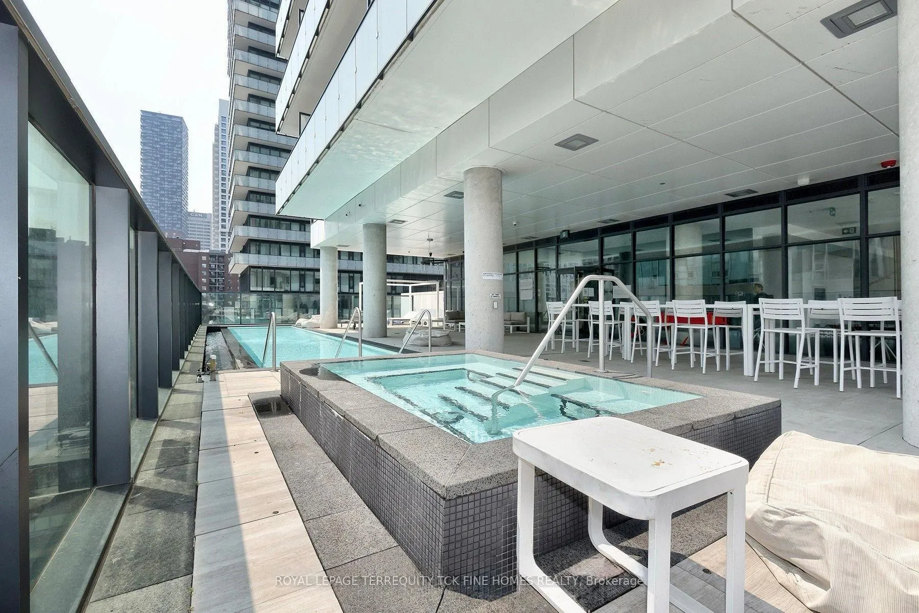 Photo 21 of Unit 1803, 185 Roehampton Avenue, Toronto, Mount Pleasant West — HOMEH