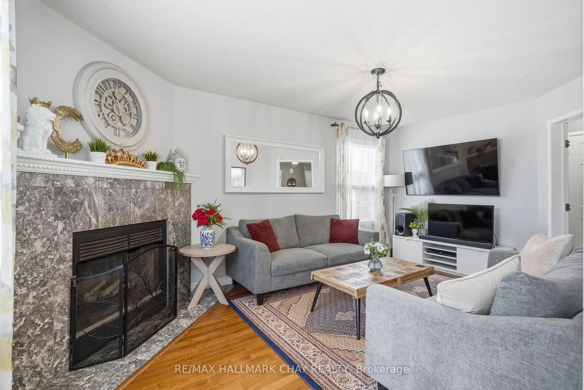 Photo 5 of 9 Grasett Crescent, Barrie, West Bayfield — HOMEH