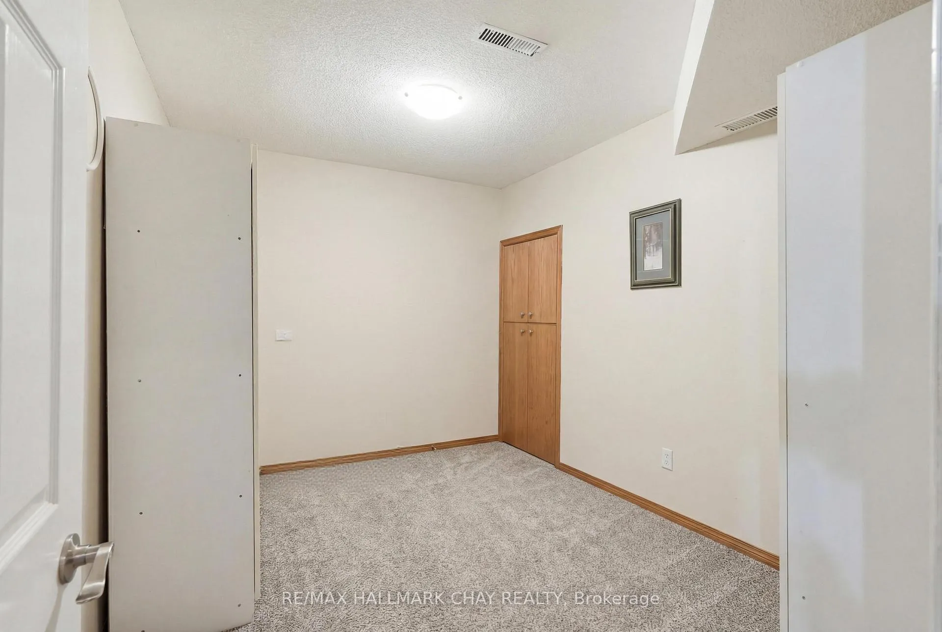 Photo 30 of 9 Grasett Crescent, Barrie, West Bayfield — HOMEH