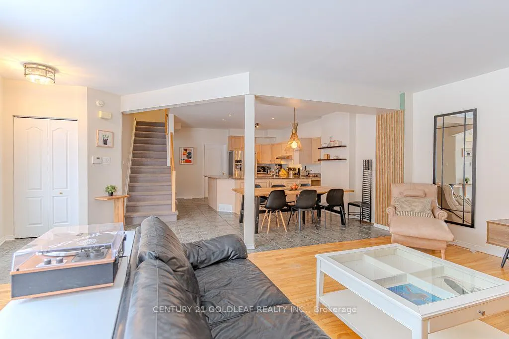 Photo 9 of 1075 North River Road, Ottawa, Overbrook — HOMEH