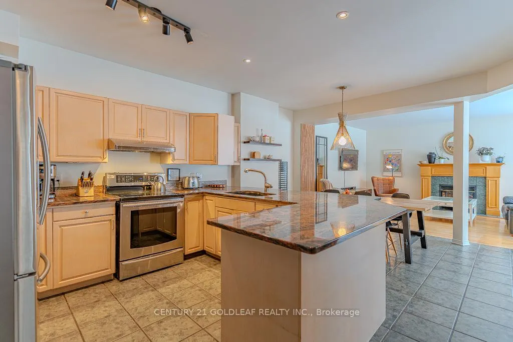 Photo 13 of 1075 North River Road, Ottawa, Overbrook — HOMEH