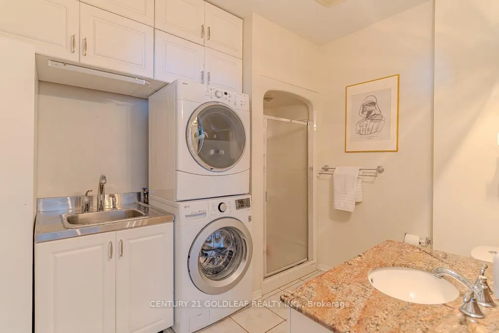 Photo 17 of 1075 North River Road, Ottawa, Overbrook — HOMEH