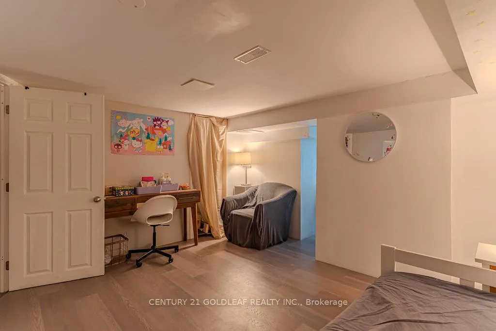 Photo 35 of 1075 North River Road, Ottawa, Overbrook — HOMEH