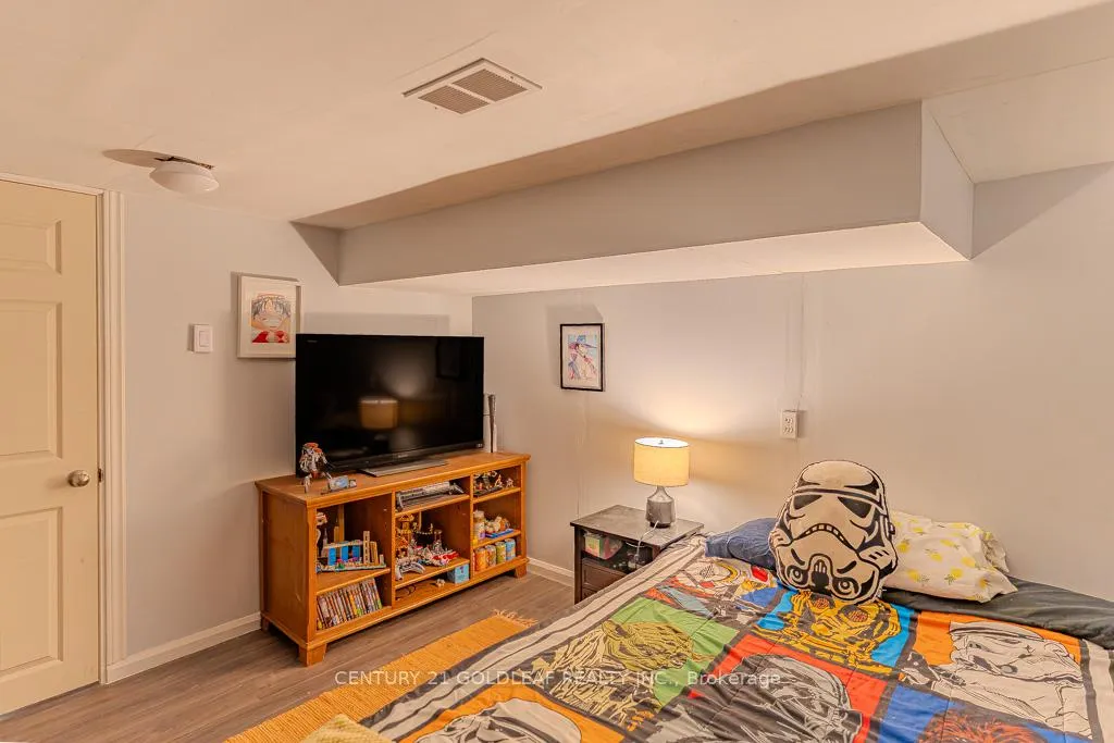 Photo 37 of 1075 North River Road, Ottawa, Overbrook — HOMEH