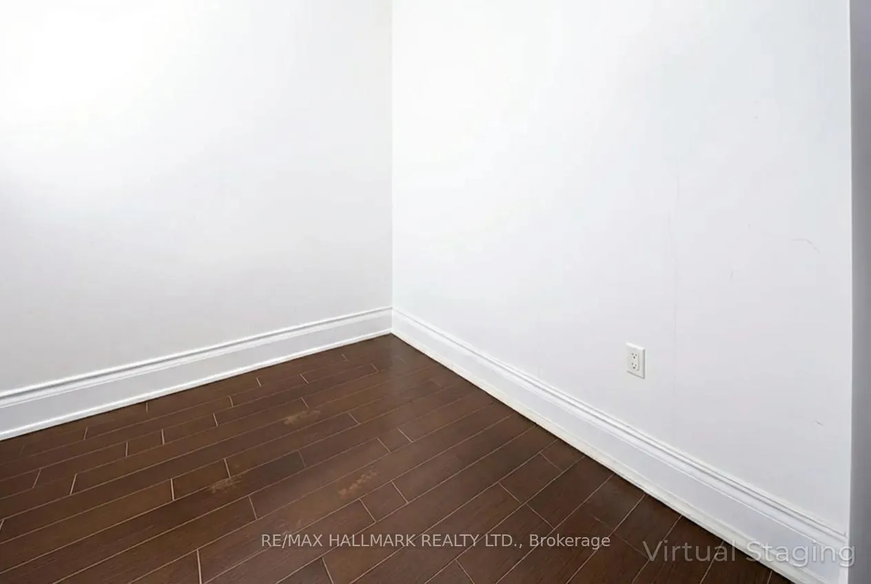 Photo 5 of Unit 803, 131 Upper Duke Crescent, Markham, Unionville — HOMEH