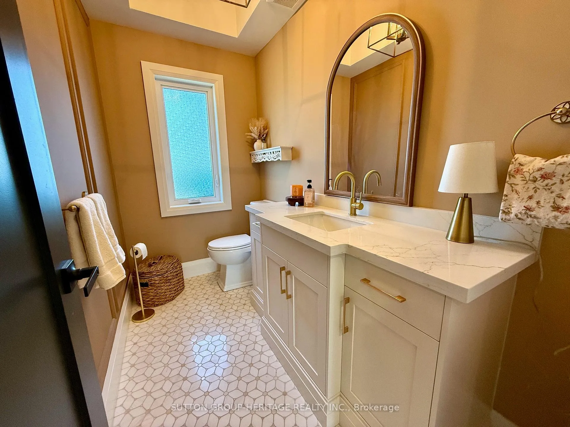 Photo 12 of 16 Coulcliff Boulevard, Scugog, Port Perry — HOMEH