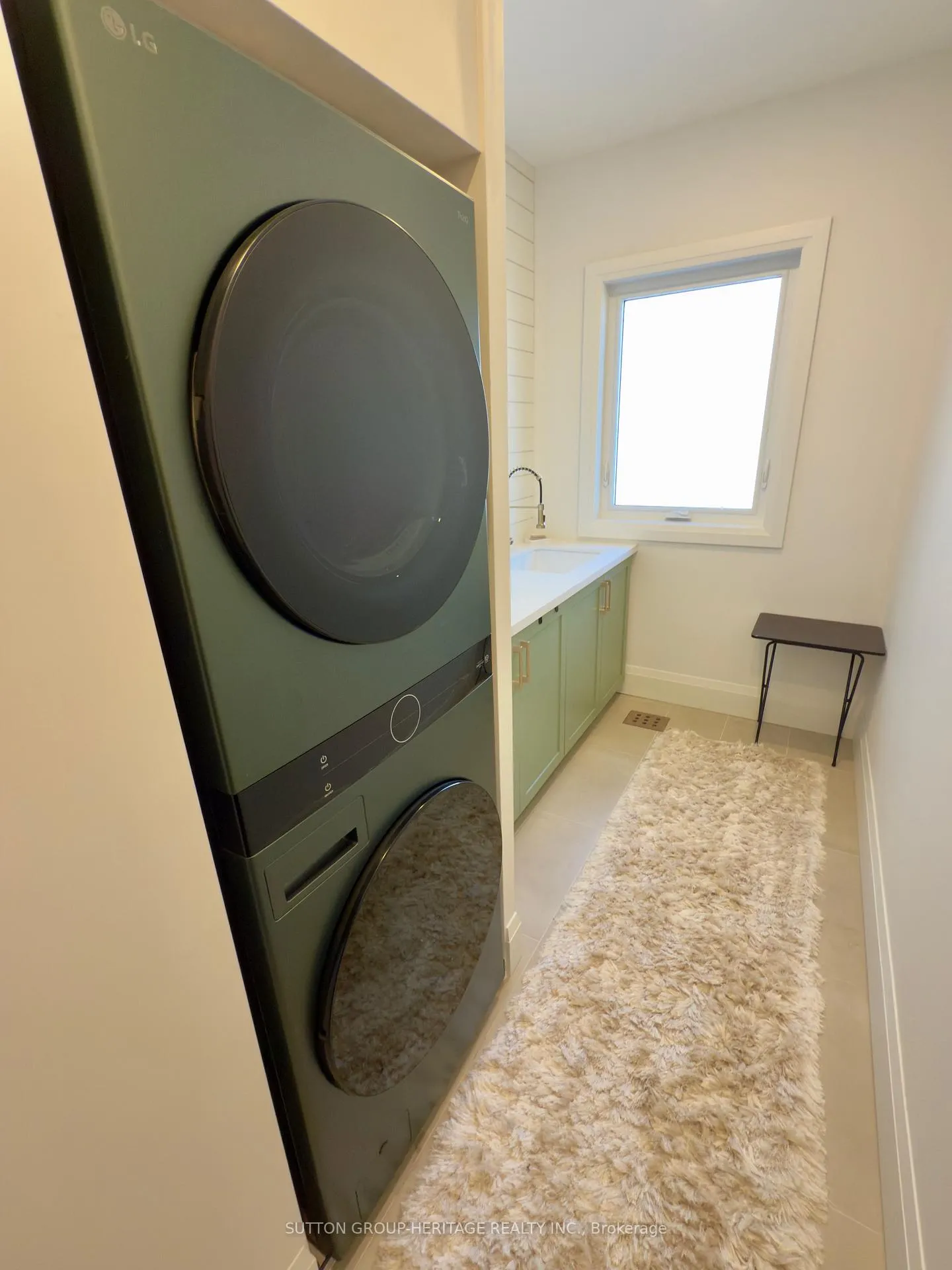 Photo 27 of 16 Coulcliff Boulevard, Scugog, Port Perry — HOMEH