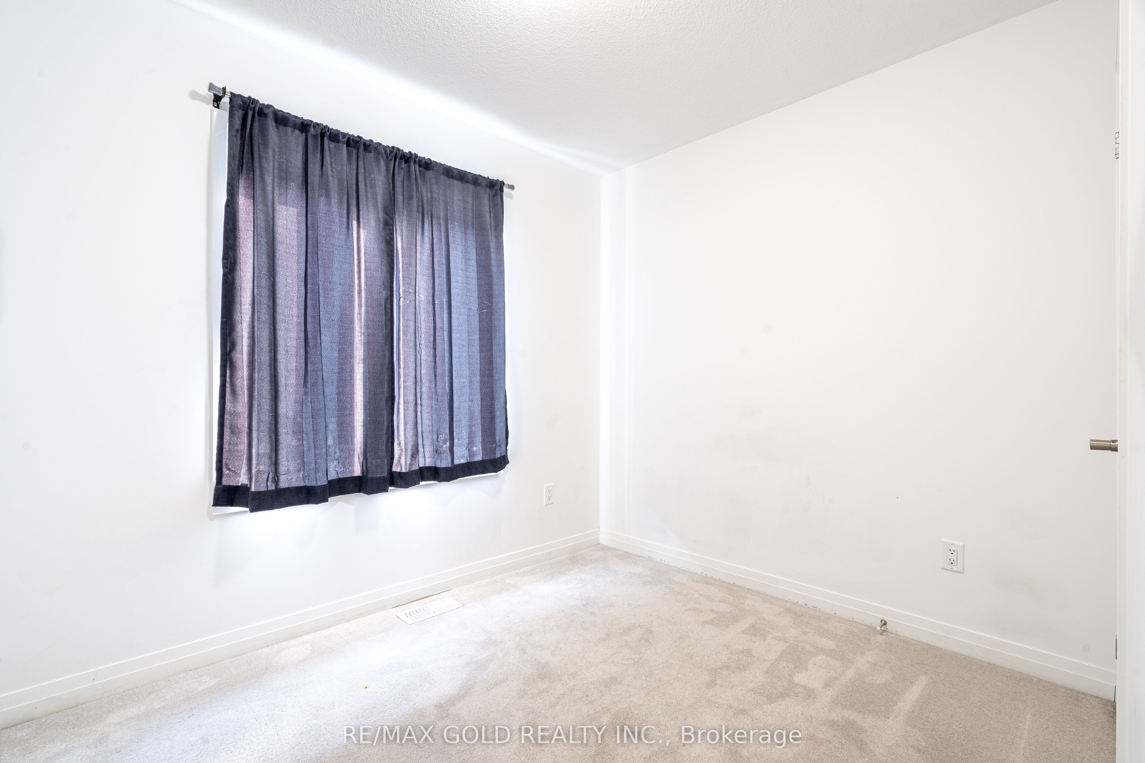 Photo 19 of 18 Haydrop Road, Brampton, Bram East — HOMEH
