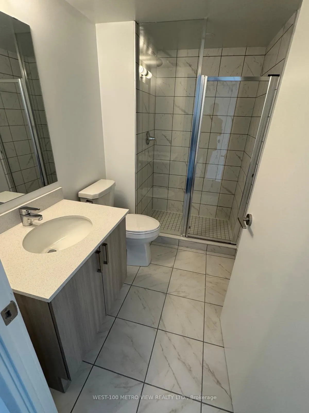 Photo 3 of Unit 1002, 1010 Sandy Beach Road, Pickering, Bay Ridges — HOMEH