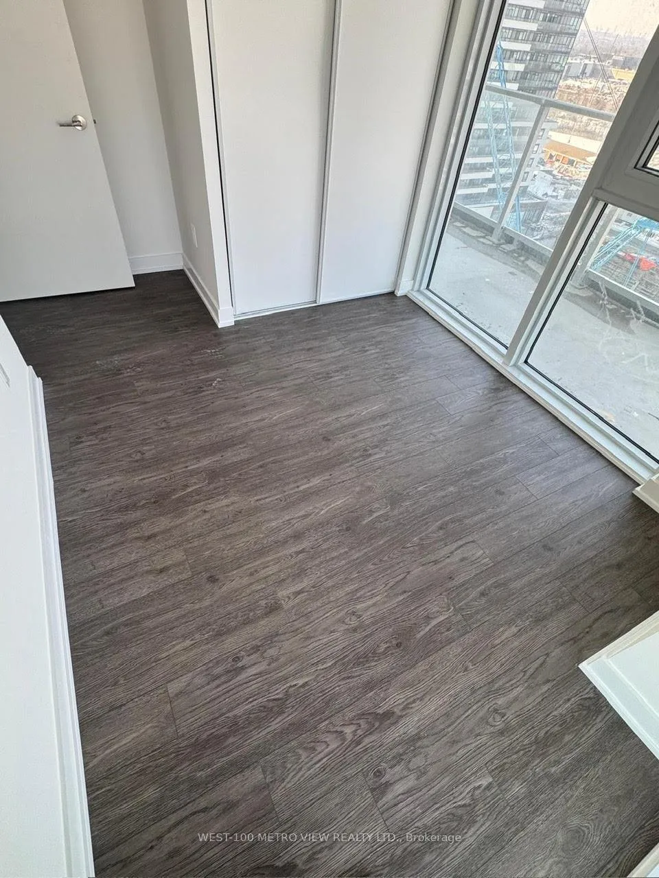 Photo 5 of Unit 1002, 1010 Sandy Beach Road, Pickering, Bay Ridges — HOMEH
