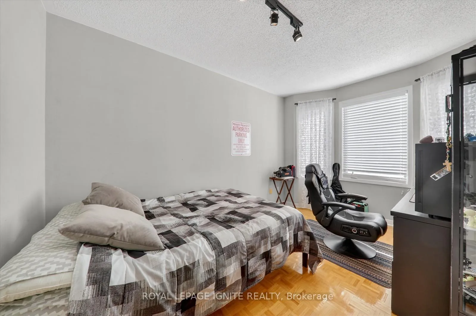 Photo 14 of 136 Chipmunk Crescent, Brampton, Sandringham-Wellington — HOMEH