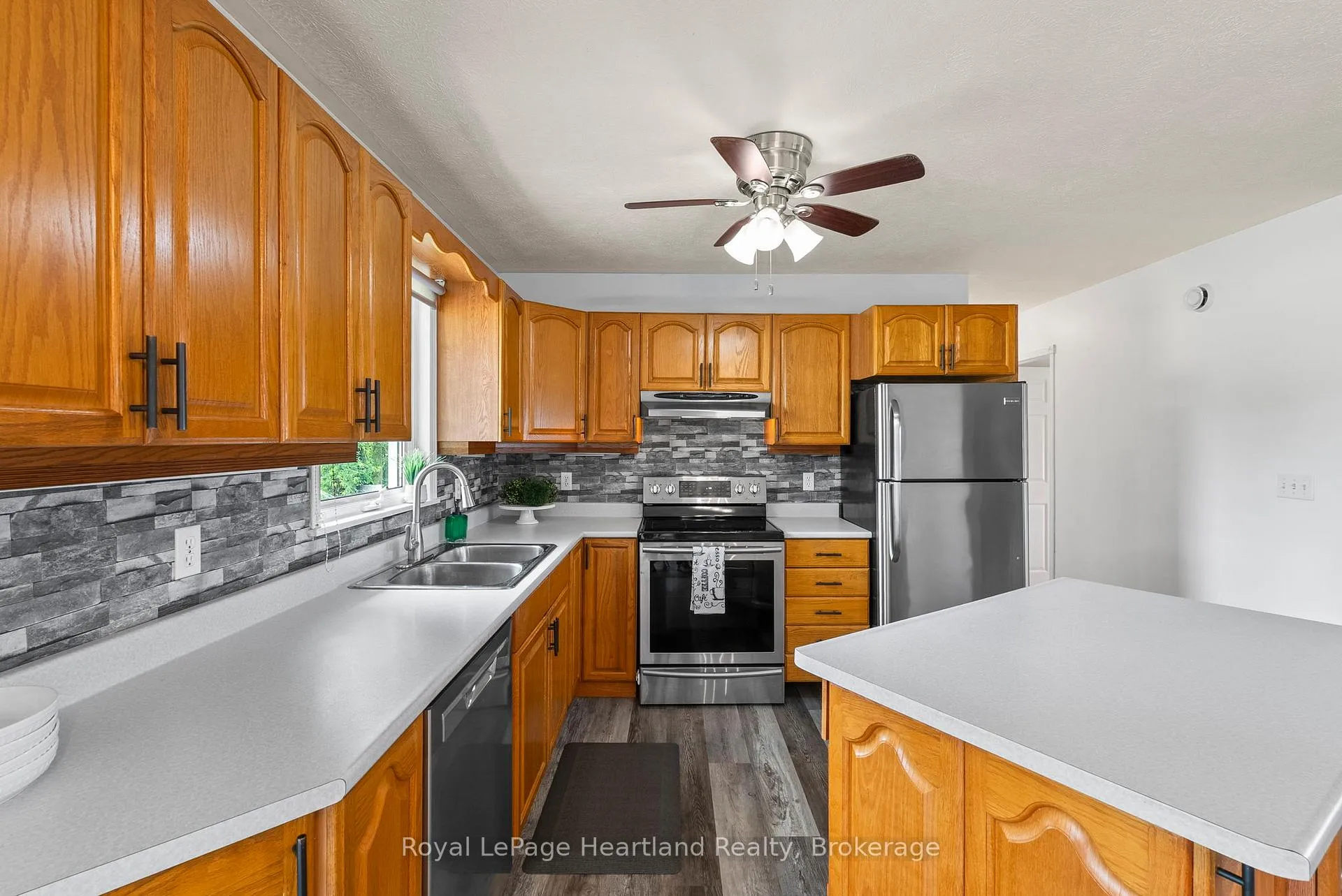 Photo 20 of 9462 Ayton Road, Minto — HOMEH