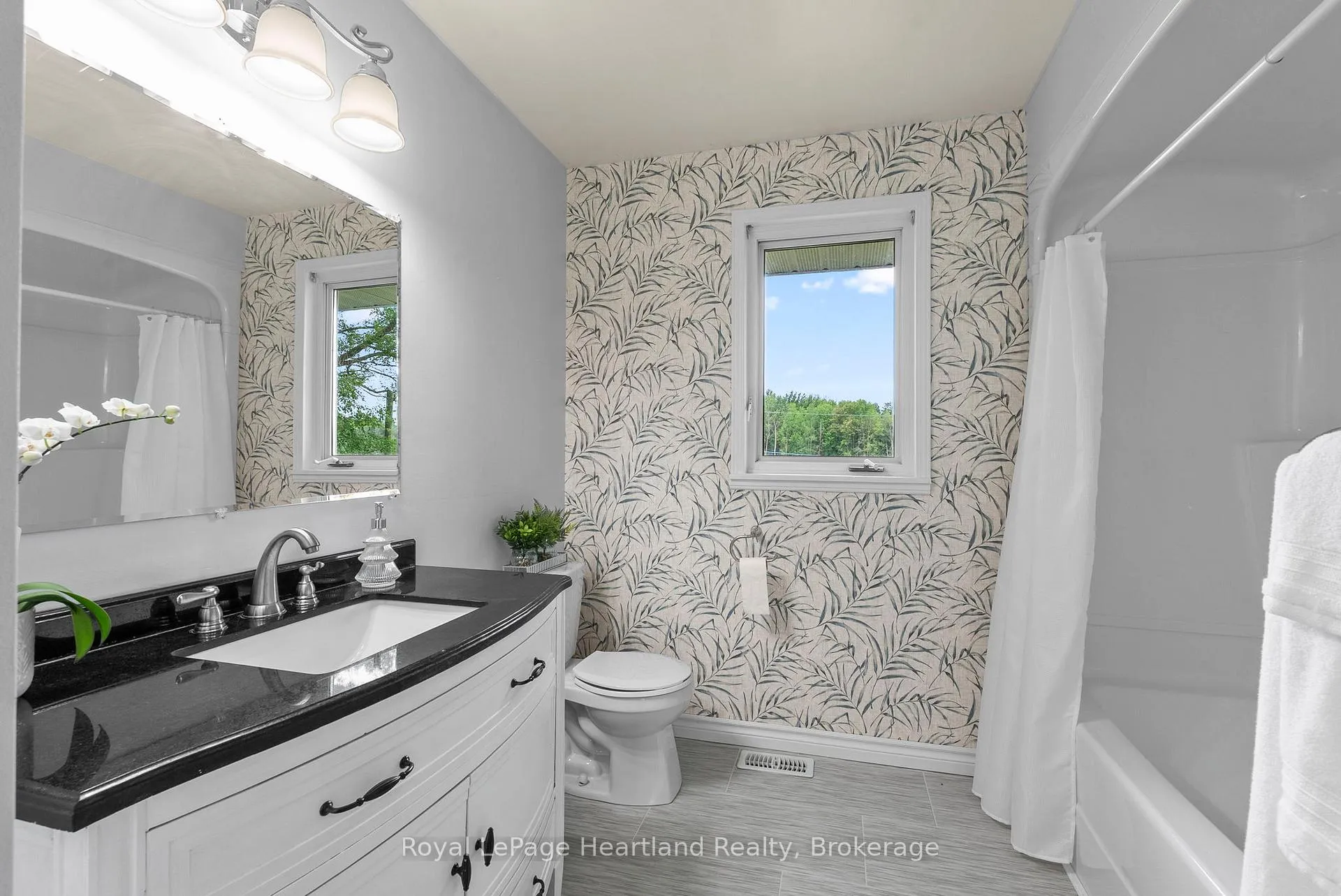 Photo 21 of 9462 Ayton Road, Minto — HOMEH