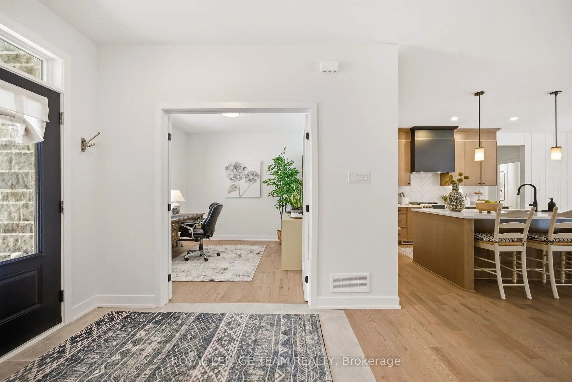 Photo 5 of 124 James Andrew Way, Beckwith, Beckwith Twp — HOMEH