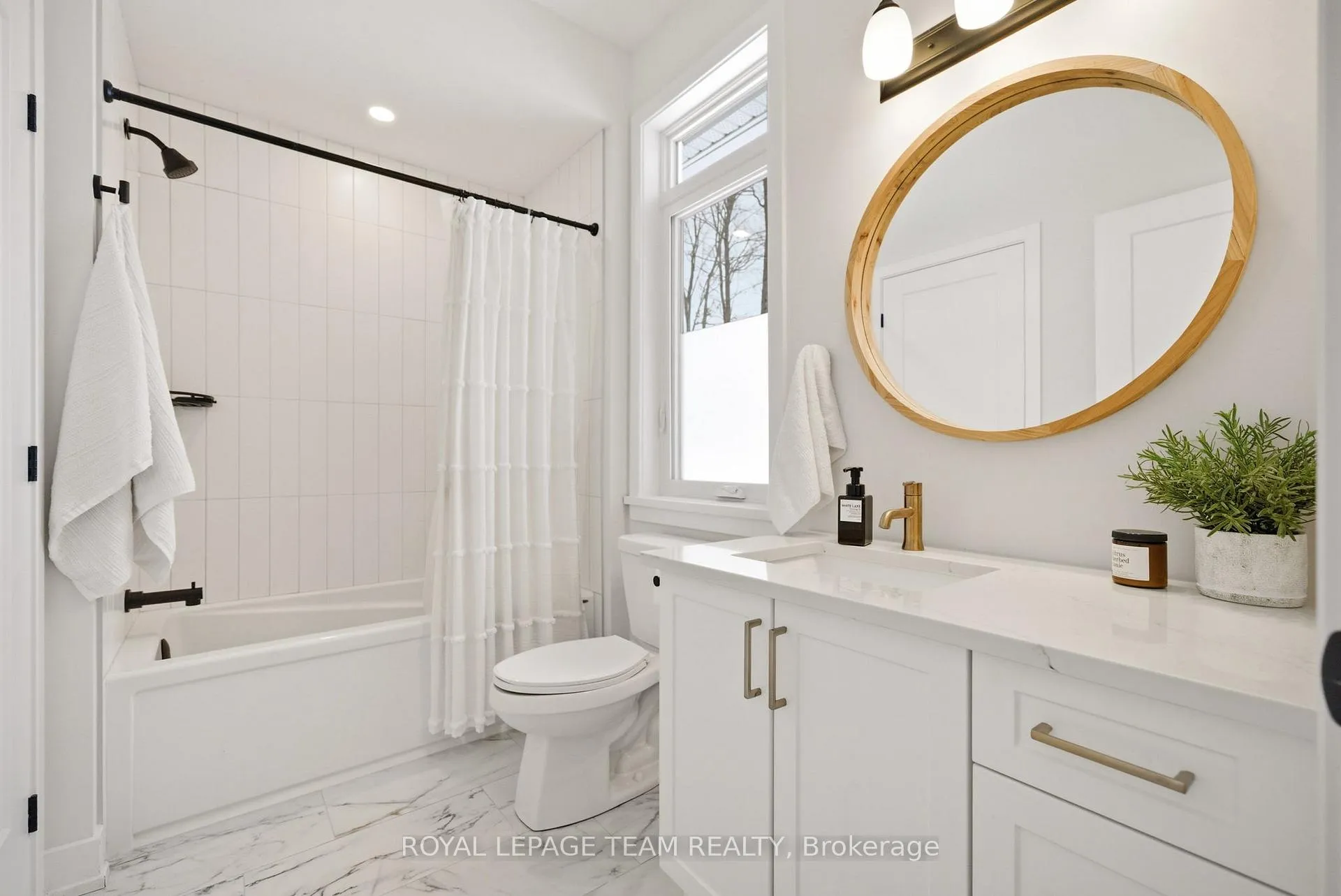 Photo 32 of 124 James Andrew Way, Beckwith, Beckwith Twp — HOMEH