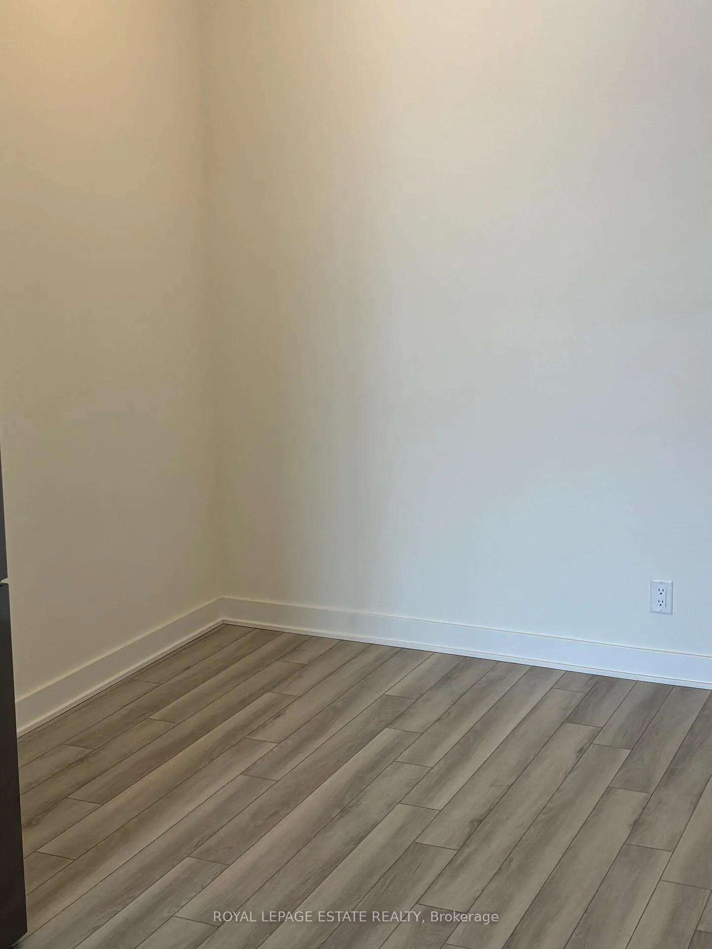 Photo 10 of Unit 404, 51 Clarington Boulevard, Clarington, Bowmanville — HOMEH
